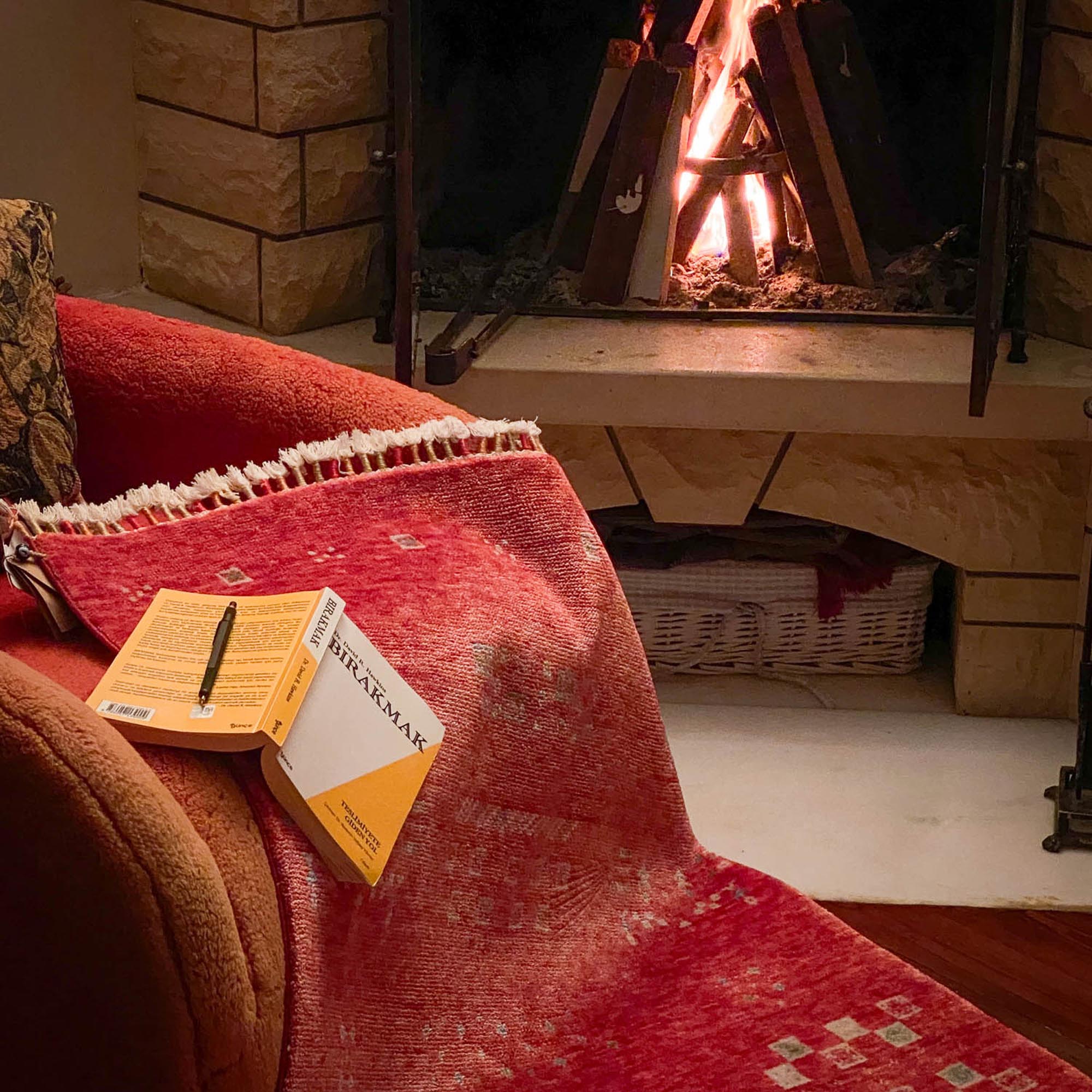 Zara Series Authentic Patterned Loom-Woven Rug