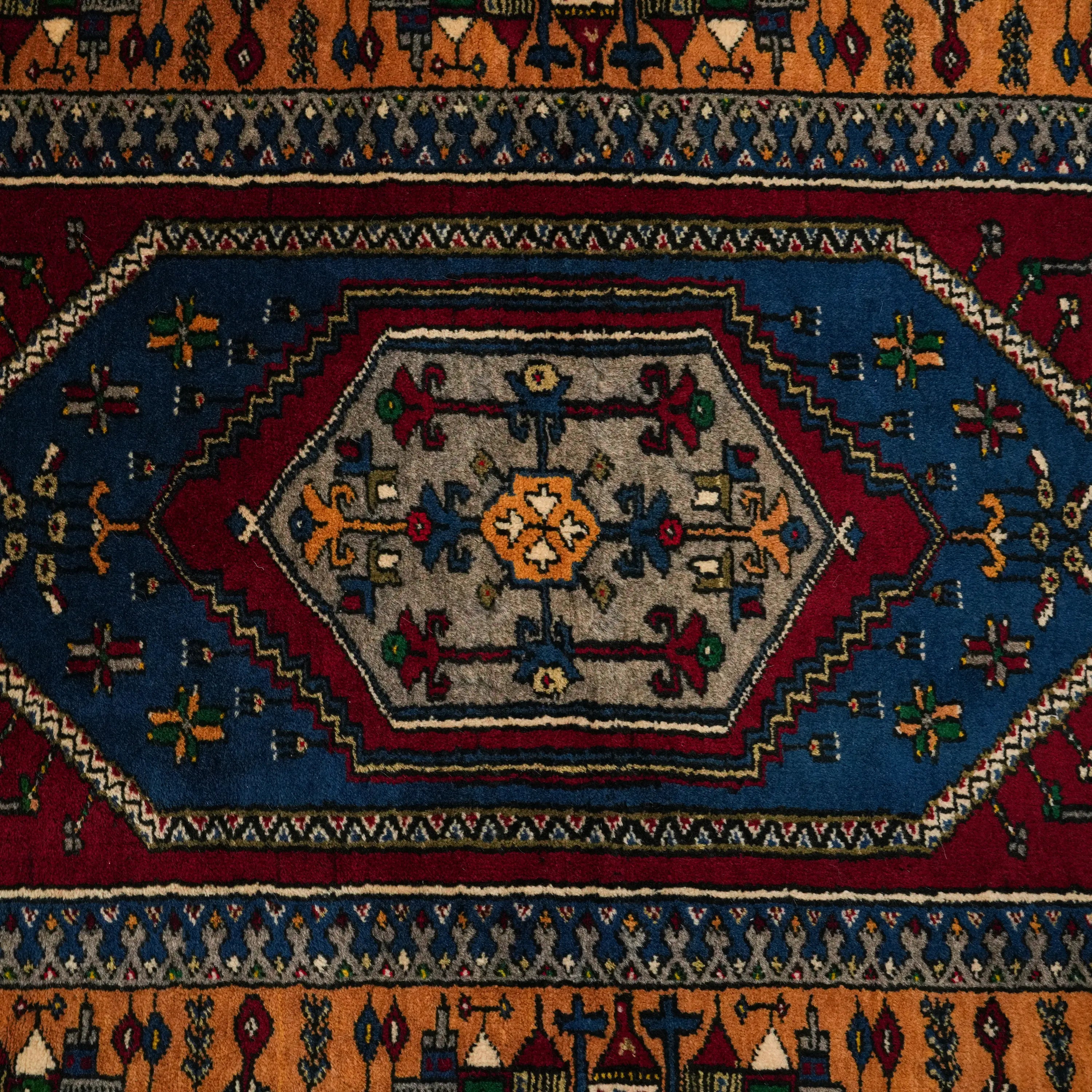 Anadolu Desenli Yün Yahyalı Köy Dokuma Halı