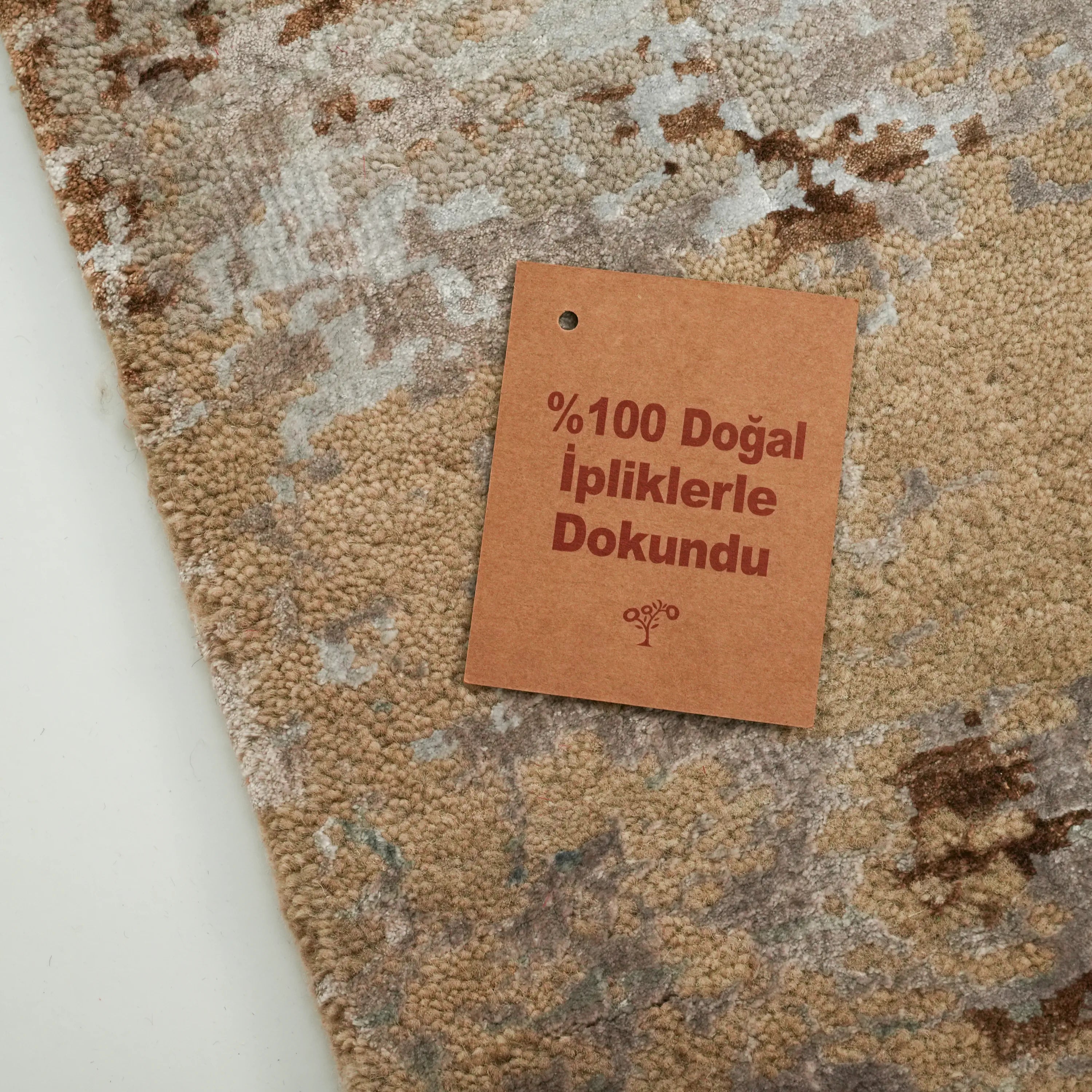 Aren Series Handwoven Plain Pattern Wool Cream Rug