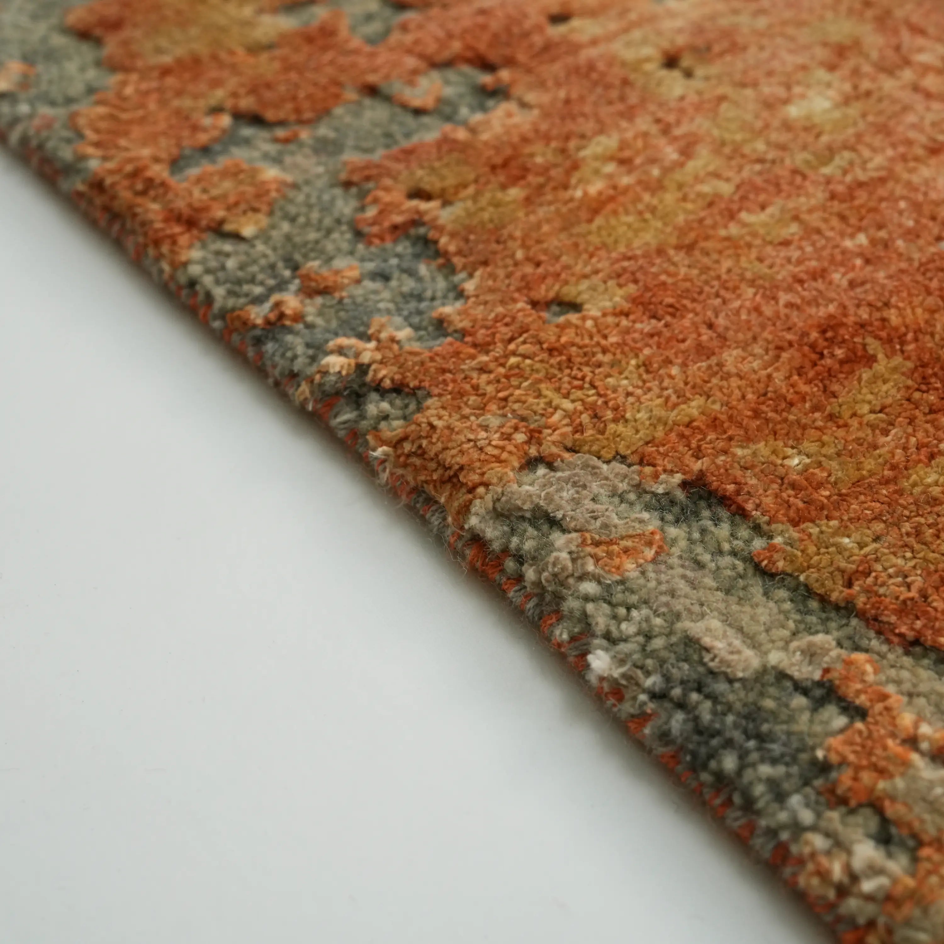 Aren Series Handwoven Abstract Patterned Gray Silky Rug