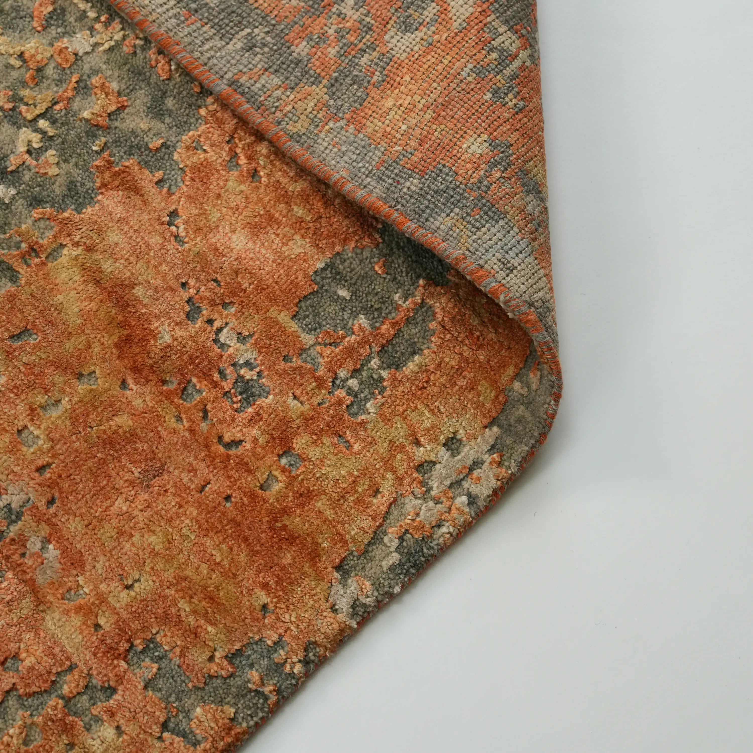 Aren Series Handwoven Abstract Patterned Gray Silky Rug