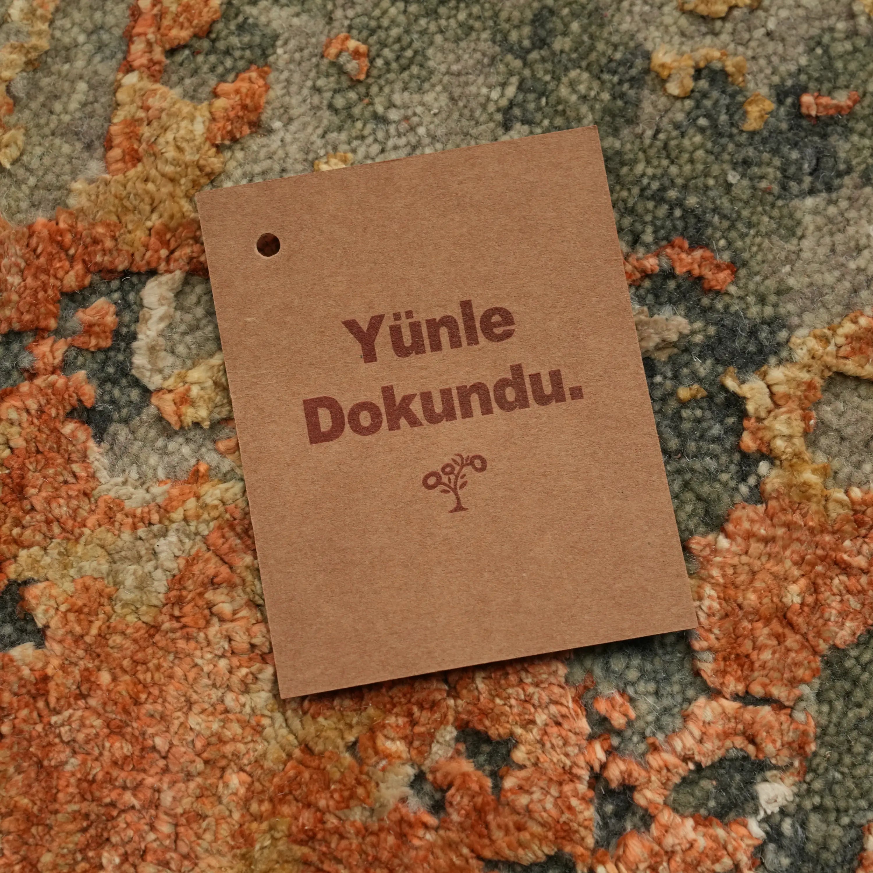 Aren Series Handwoven Abstract Patterned Gray Silky Rug