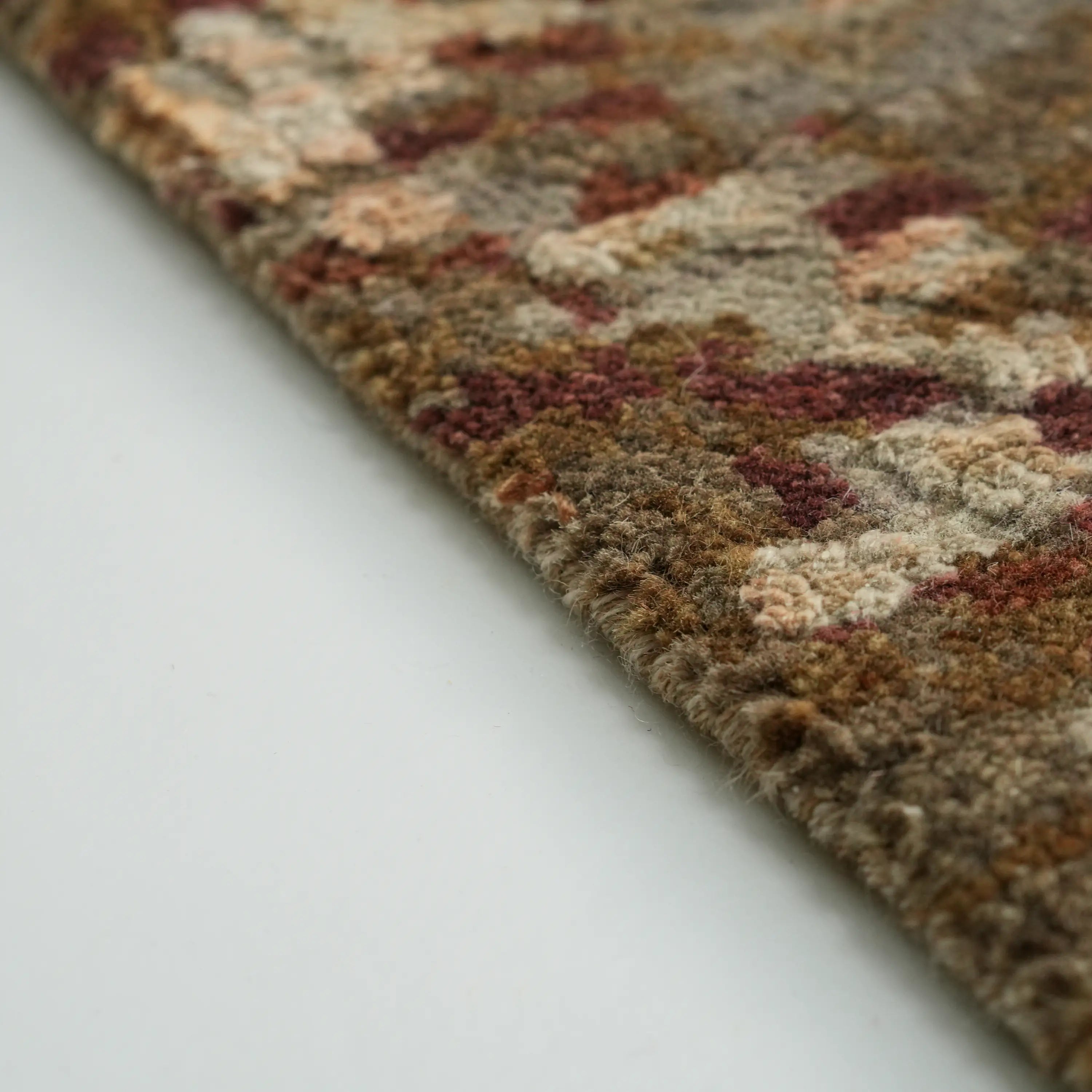 Aren Series Handwoven Abstract Pattern Mink Silk Rug