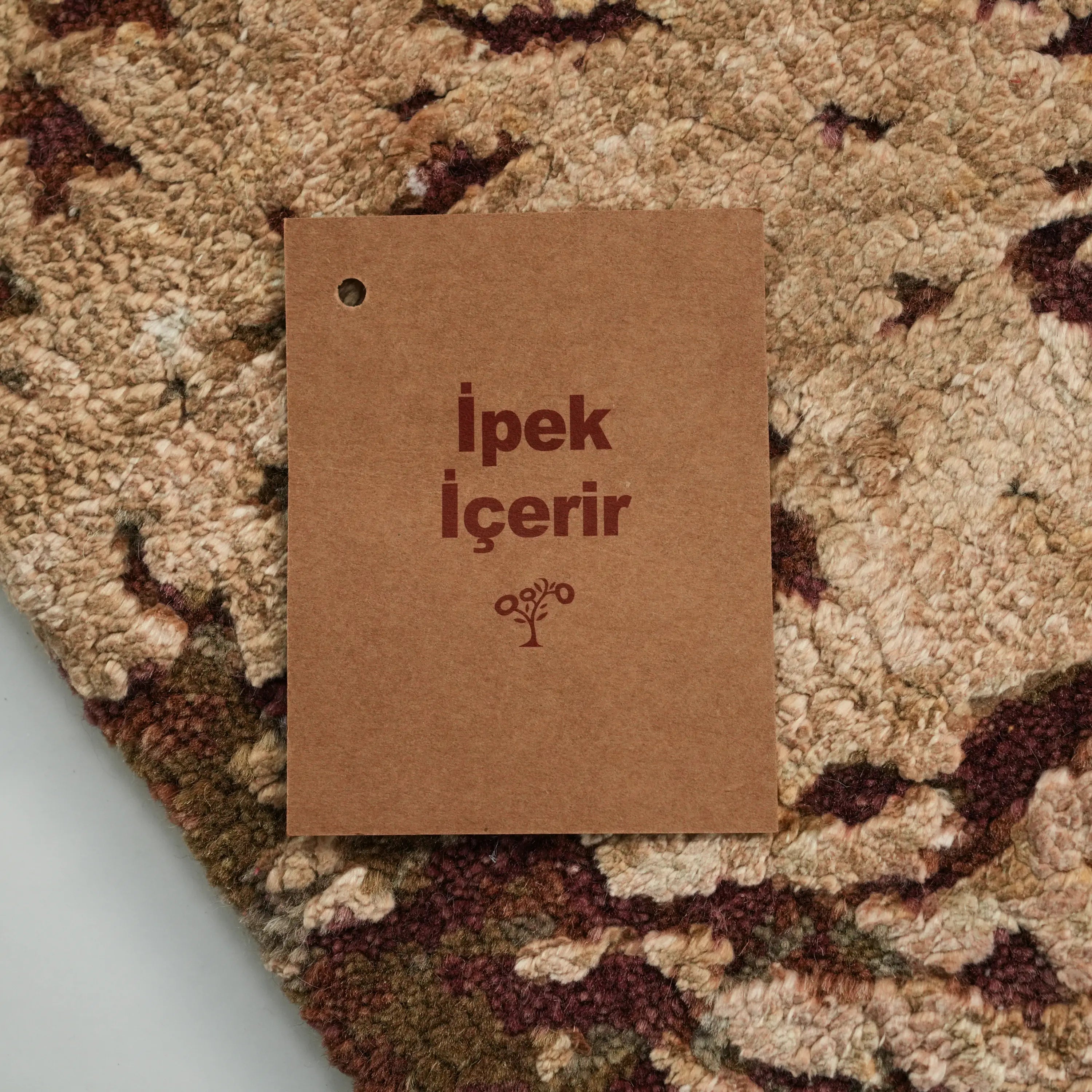 Aren Series Handwoven Abstract Pattern Mink Silk Rug