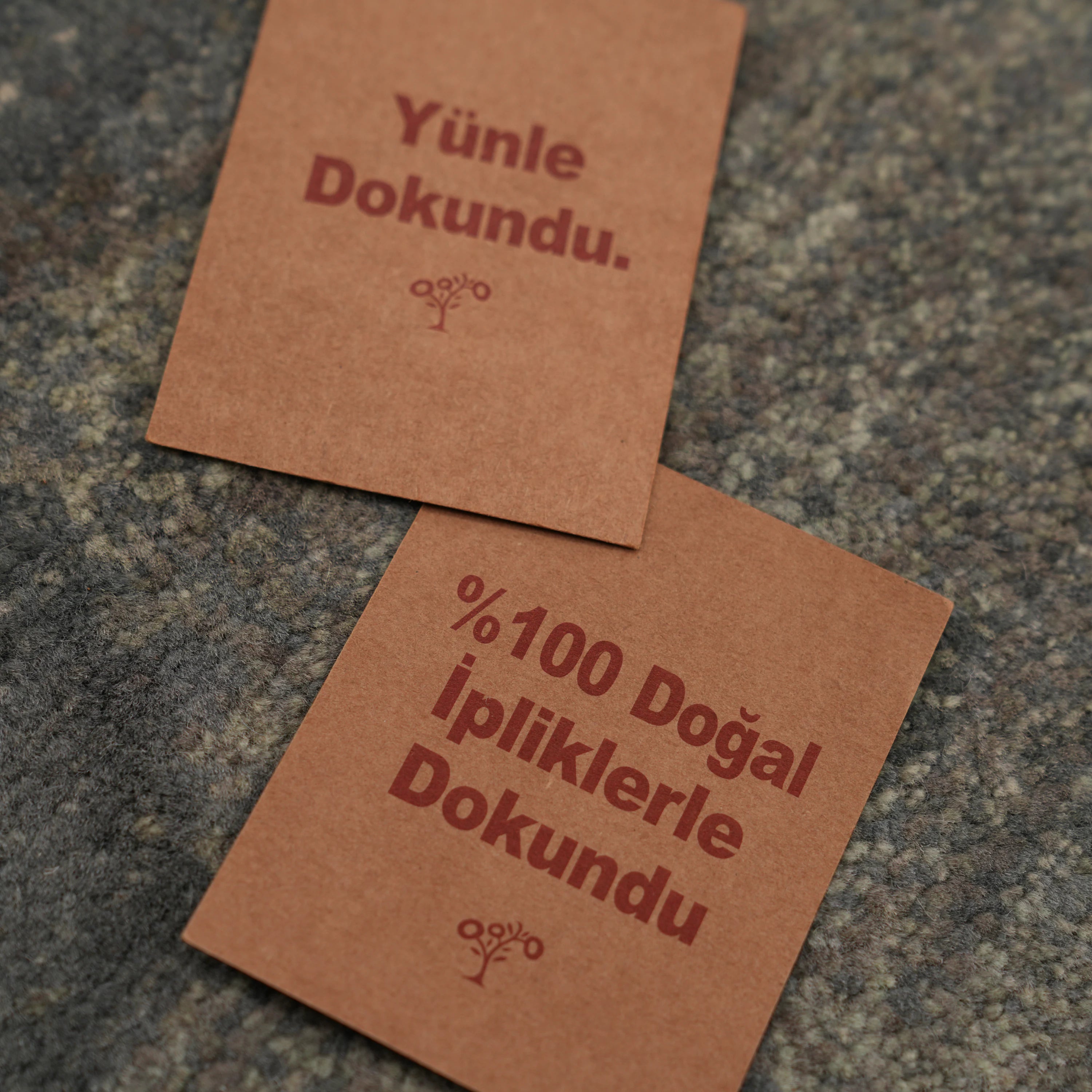 Aren Serisi El Dokuma Soyut Desenli Yün Gri Halı