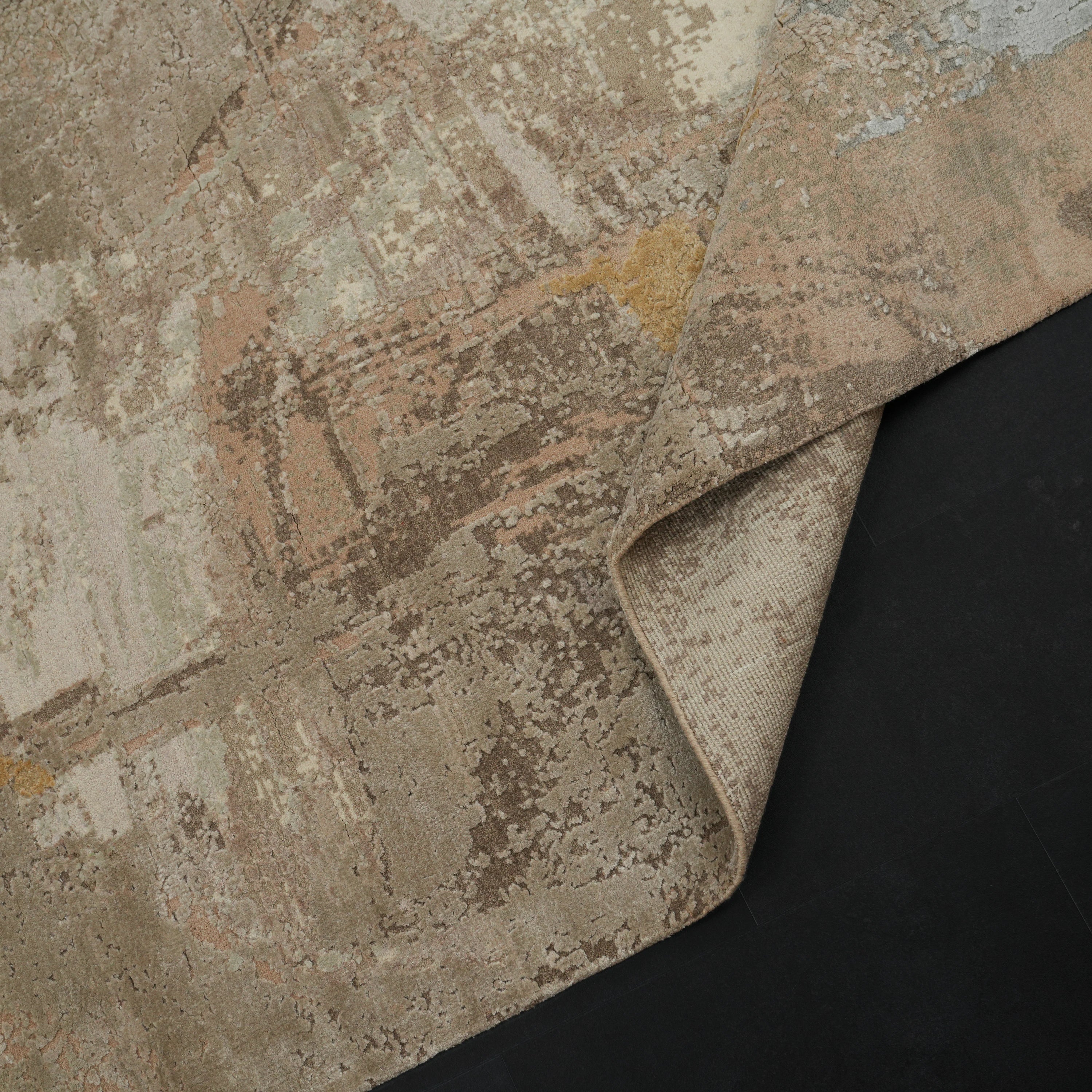 Aren Serisi El Dokuma Soyut Desenli Yün Vizon Halı