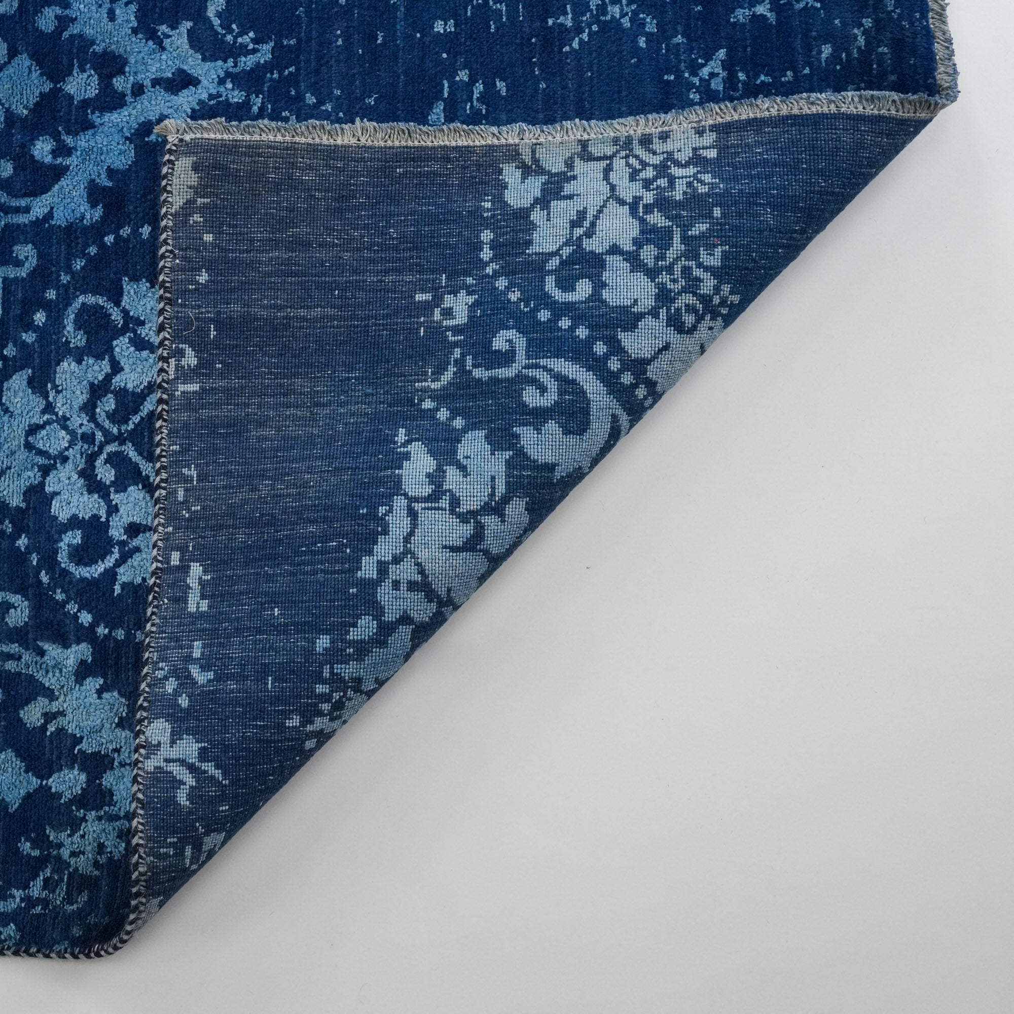 Ayan Series Handwoven Vintage Patterned Navy Wool Rug