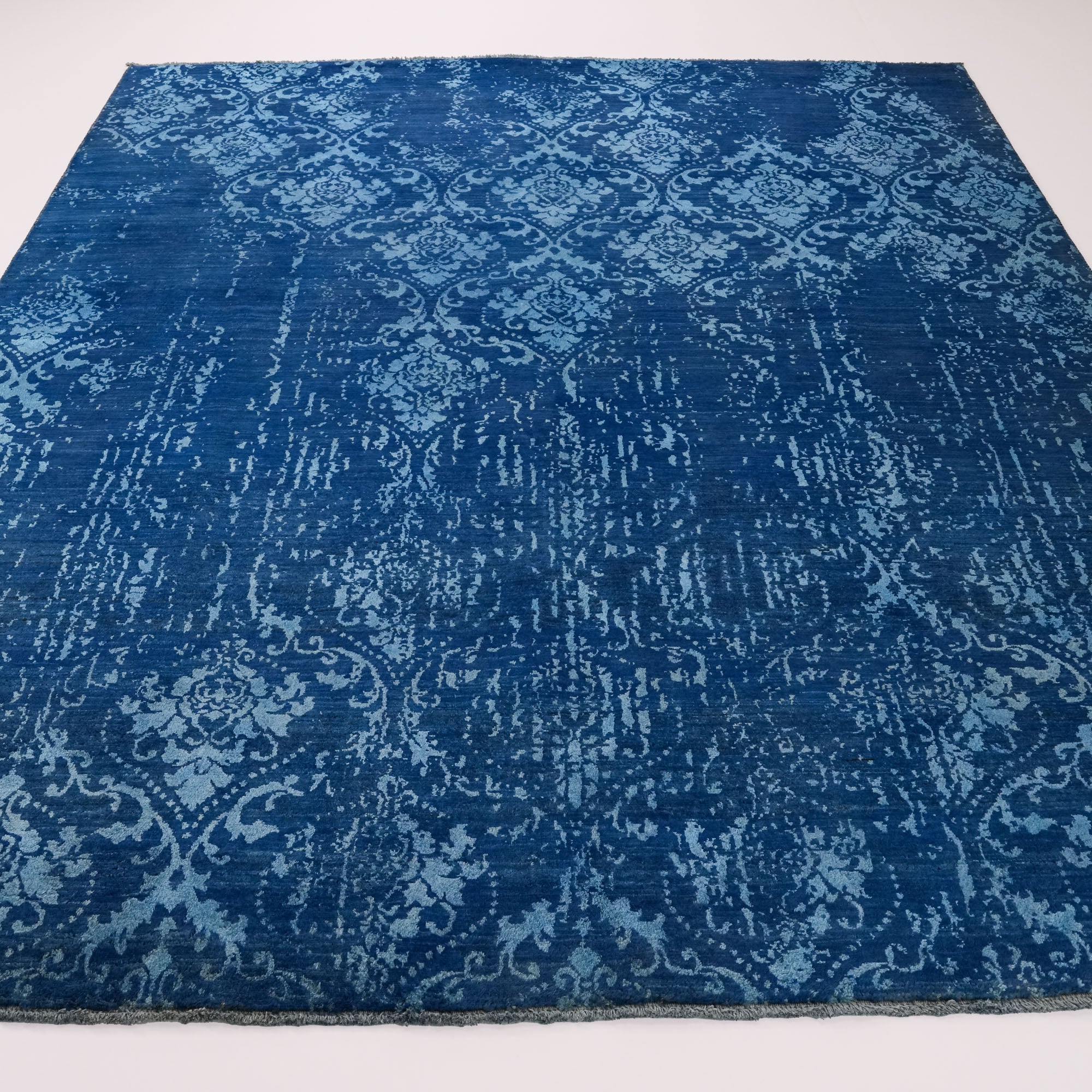 Ayan Serisi El Dokuma Vintage Desenli Lacivert Yün Halı