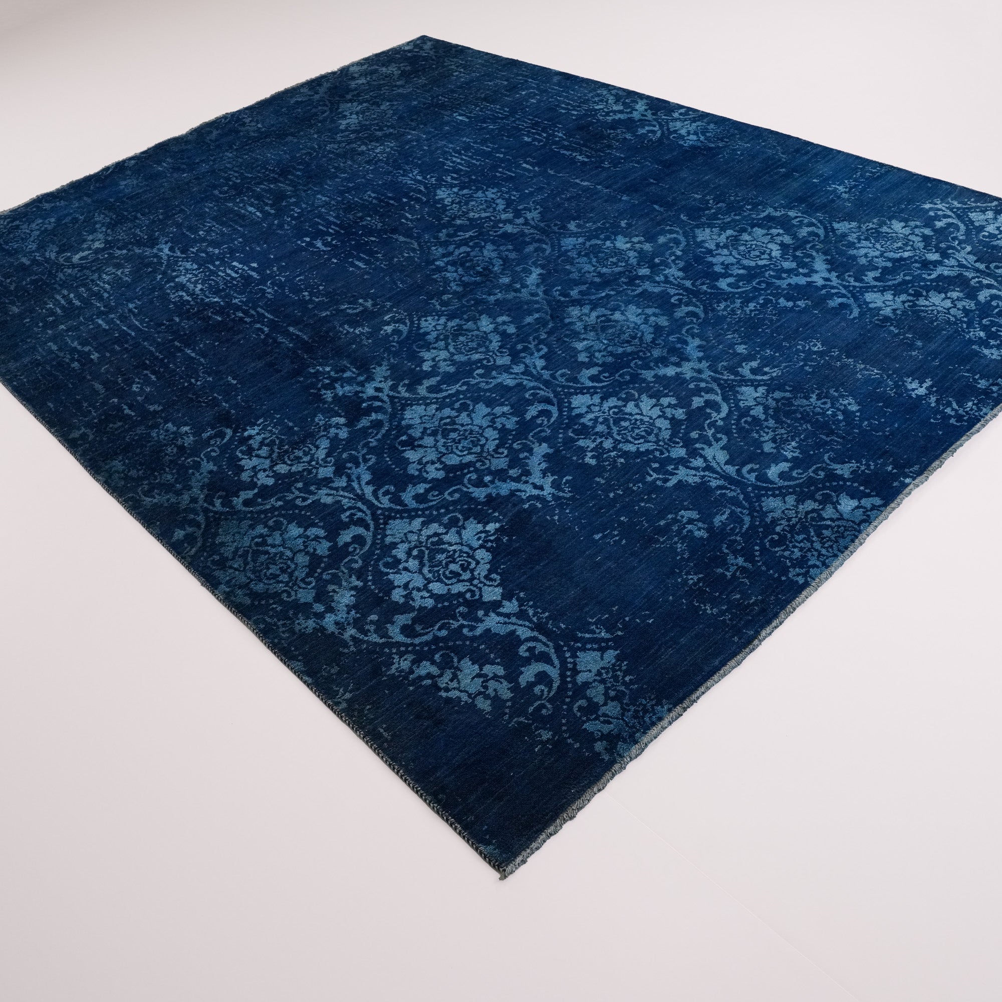 Ayan Series Handwoven Vintage Patterned Navy Wool Rug