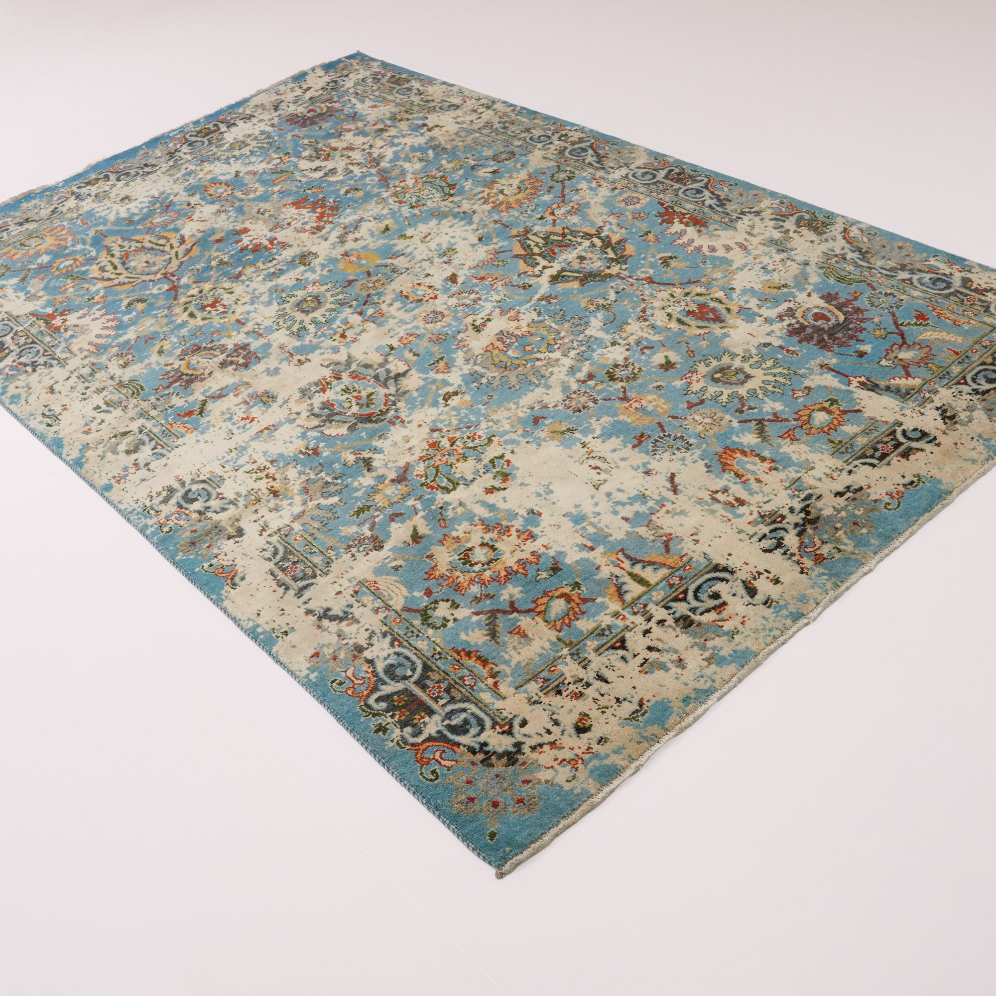 Ayan Serisi El Dokuma Vintage Desenli Mavi Yün Halı