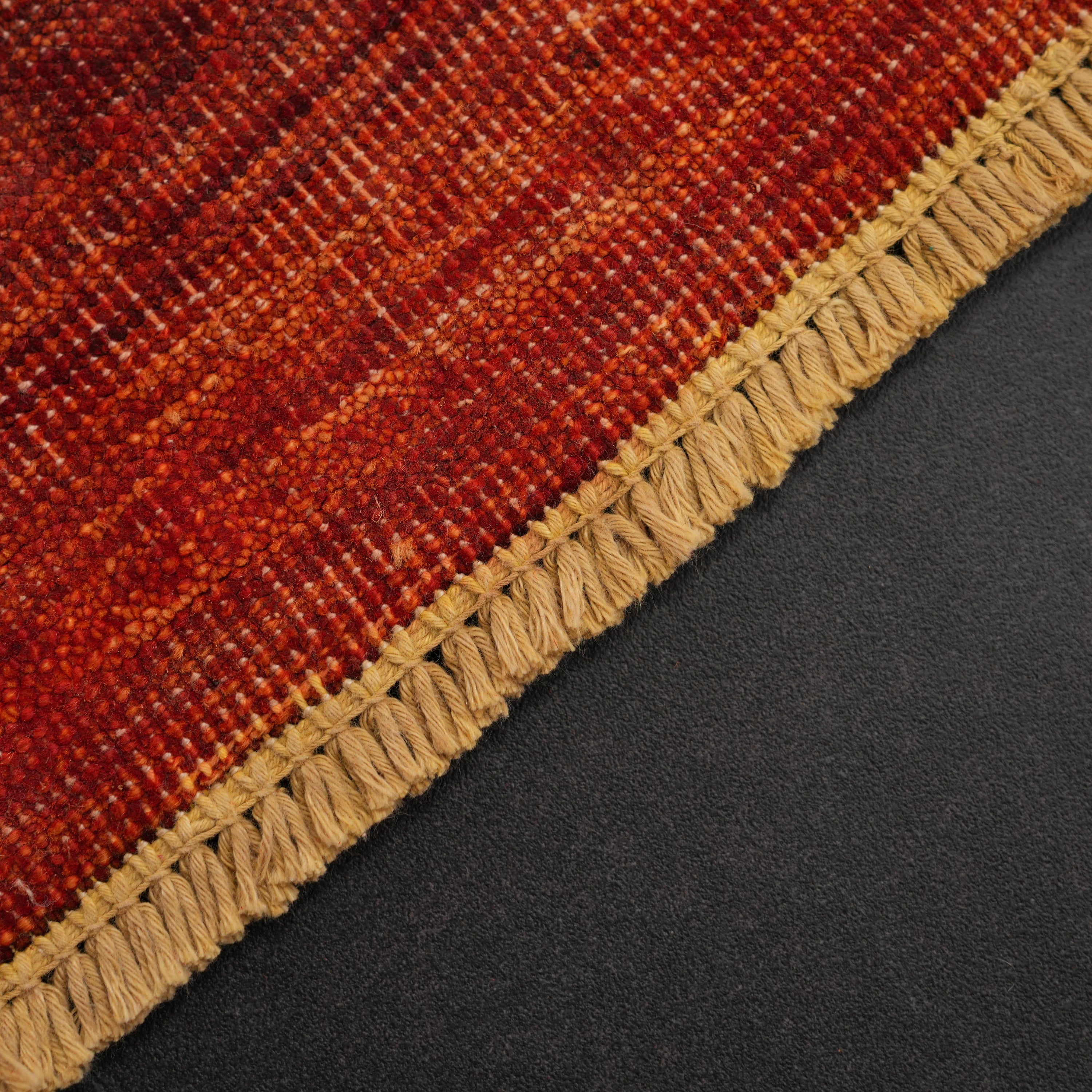 Ayan Serisi El Dokuma Vintage Desenli Yün Kırmızı Halı