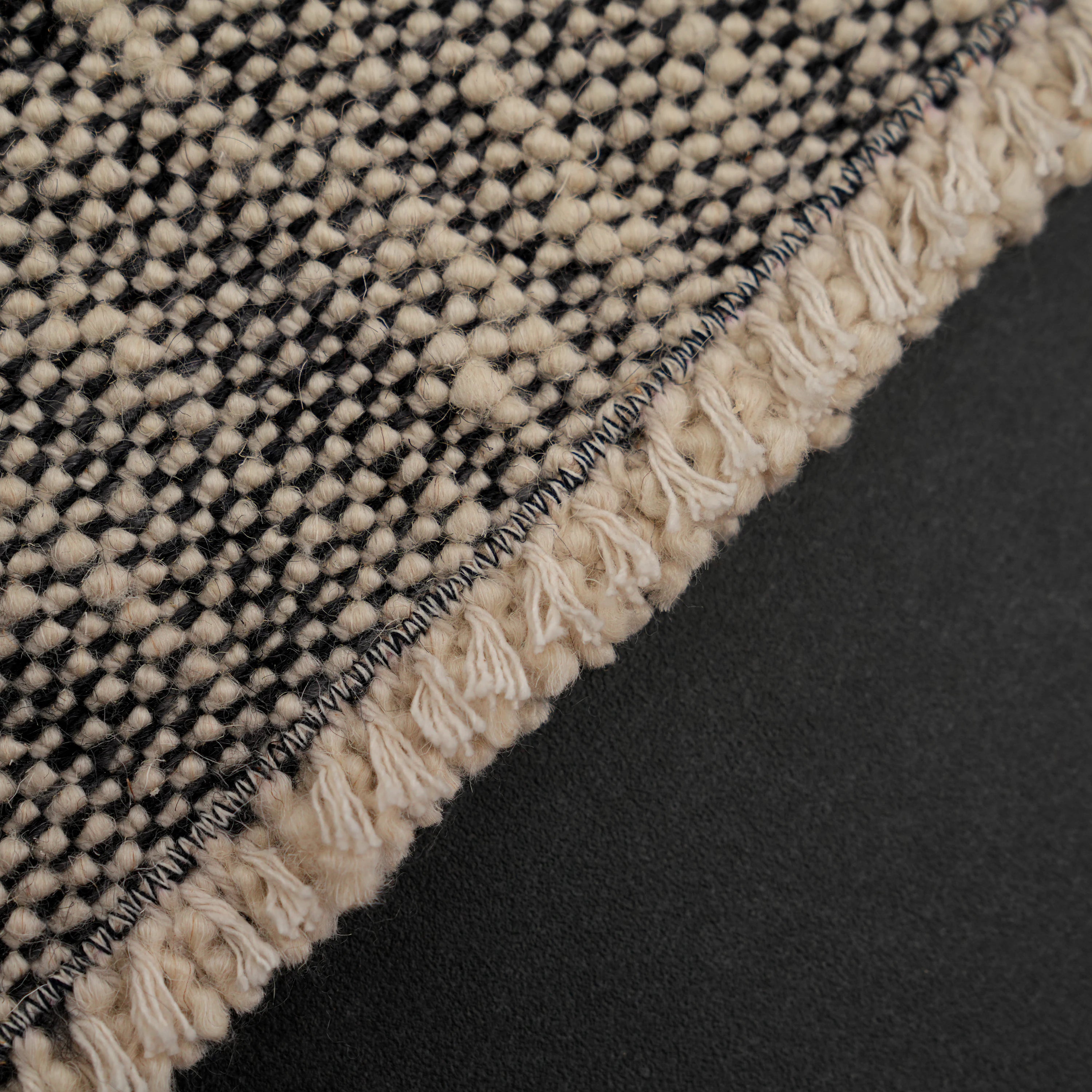 Bohem Serisi Sade Desenli Krem Yün Tezgah Dokuma Kilim