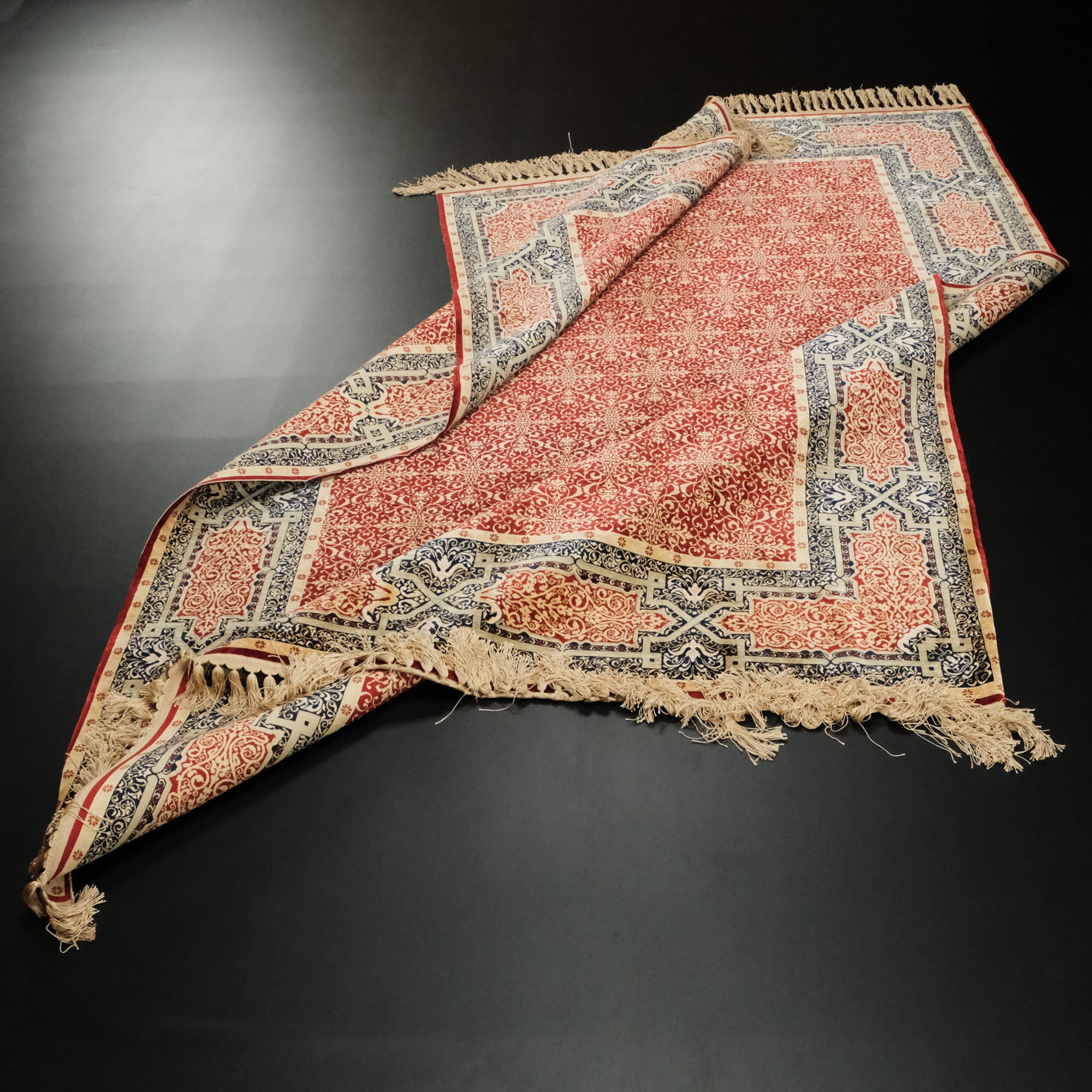 Frame Design Hand Woven Carpet