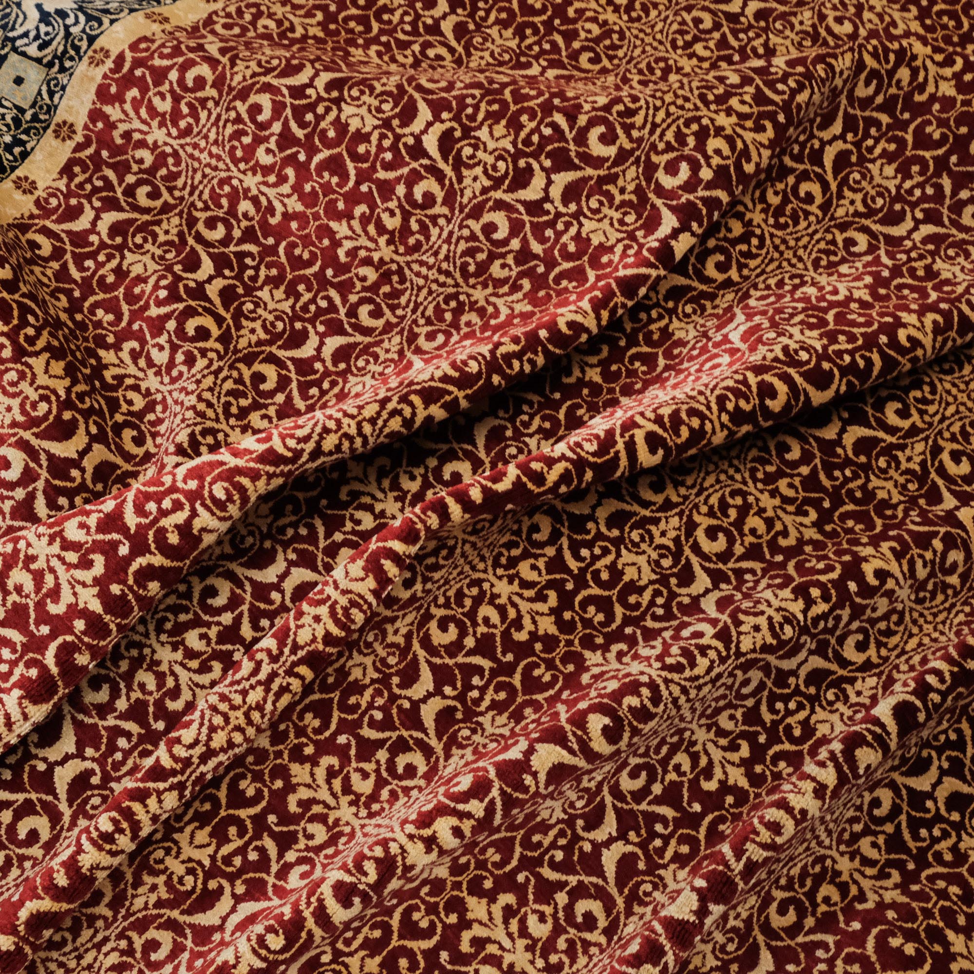 Frame Design Hand Woven Carpet