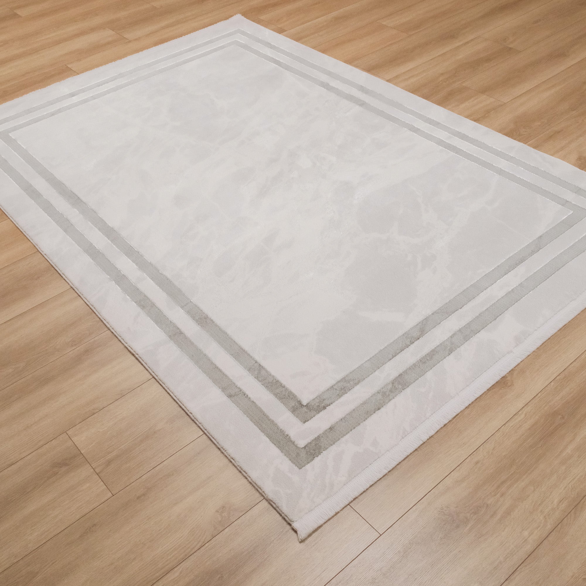 Çerçeve Desenli Akrilik Krem Halı