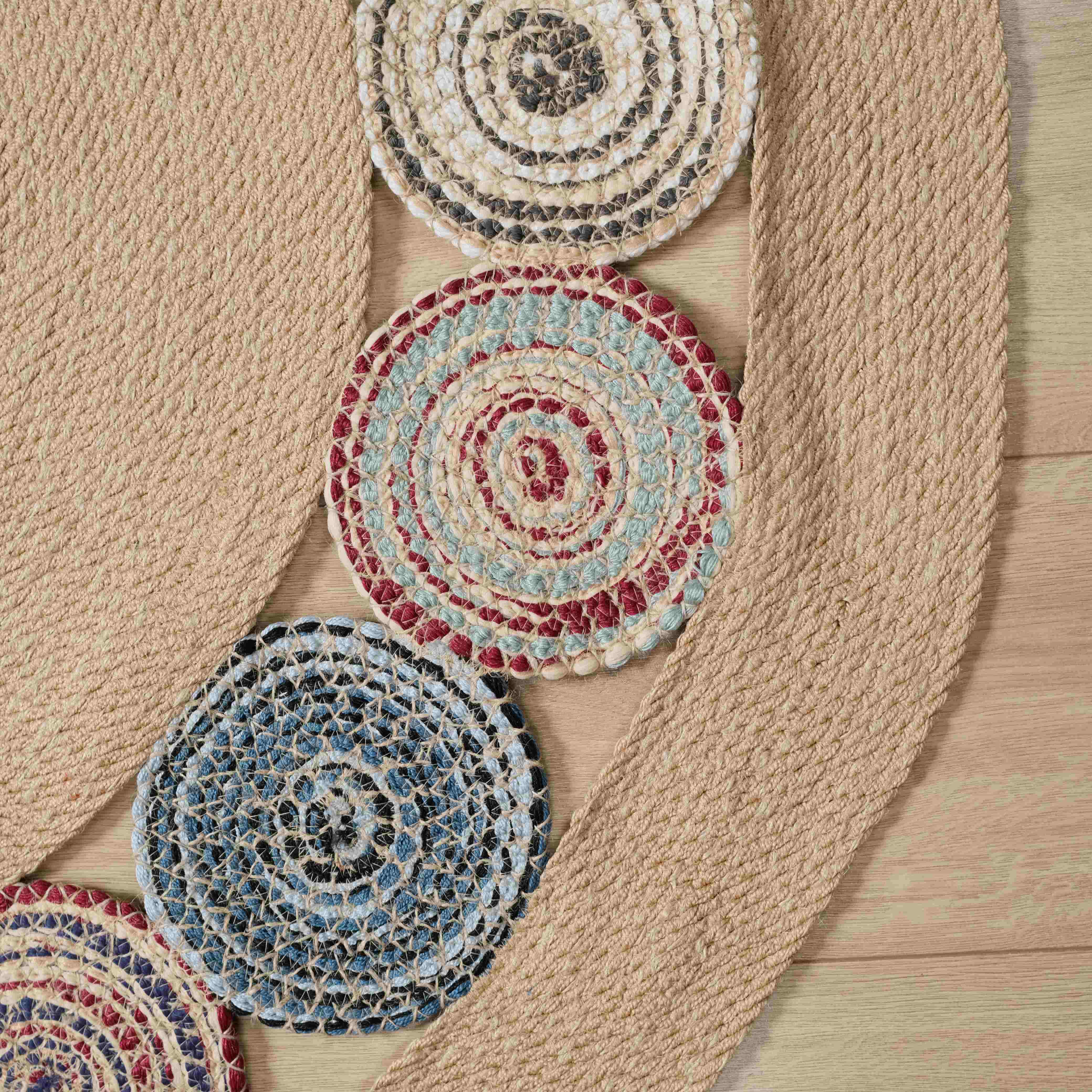 Patna Serisi Geometrik Desenli Yuvarlak Krem Halı