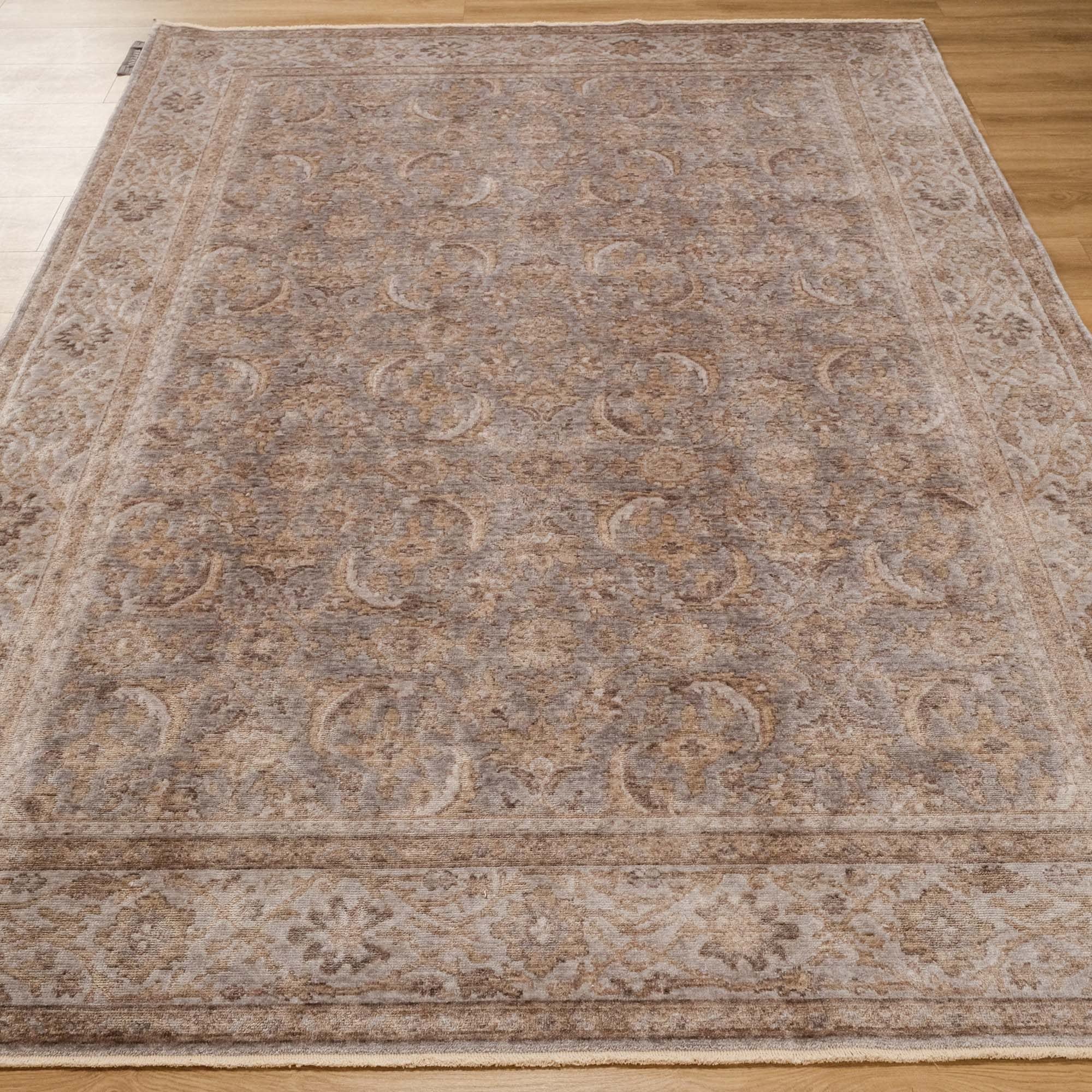 Taftan Series Vintage Patterned Loom-Woven Rug