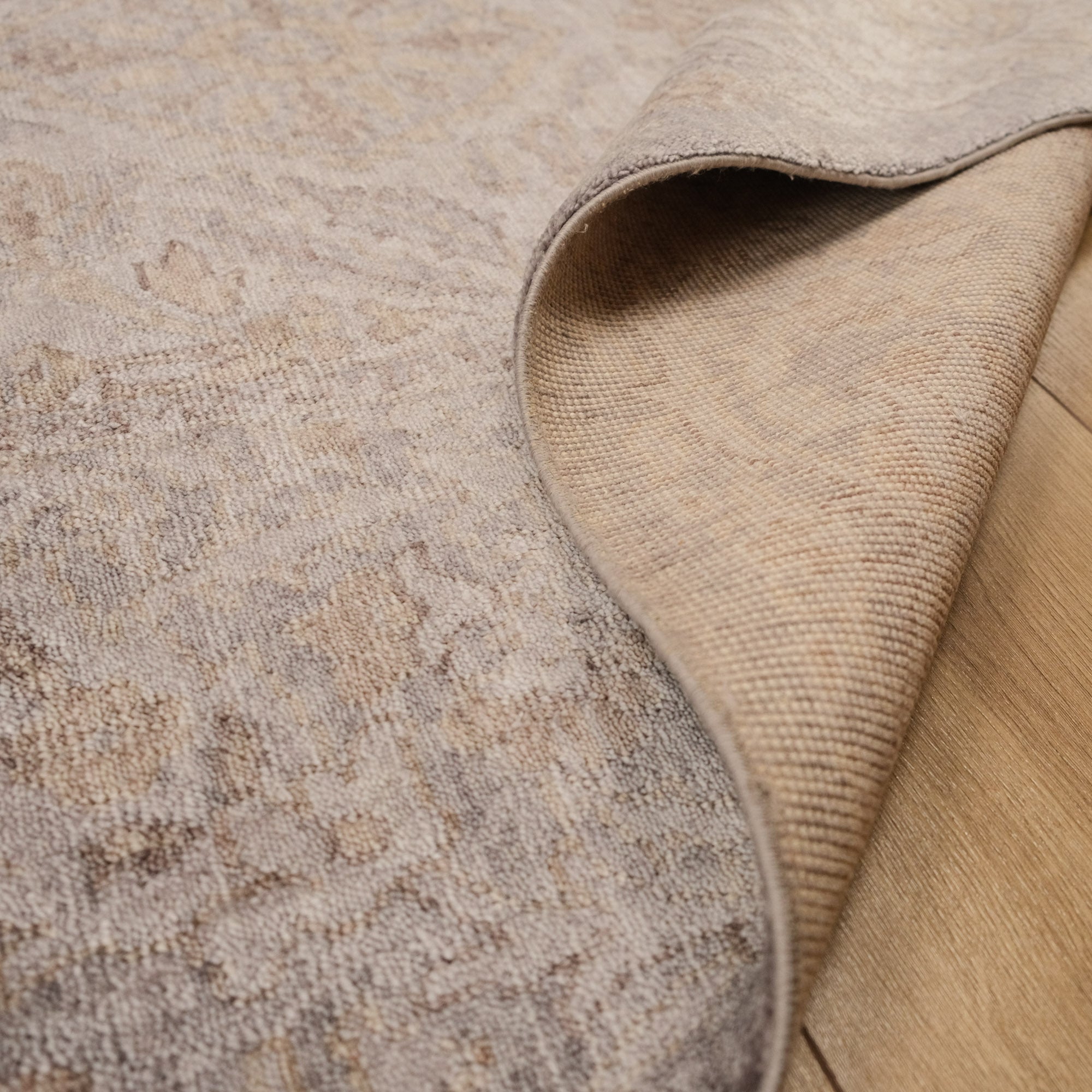 Taftan Series Vintage Patterned Loom-Woven Rug