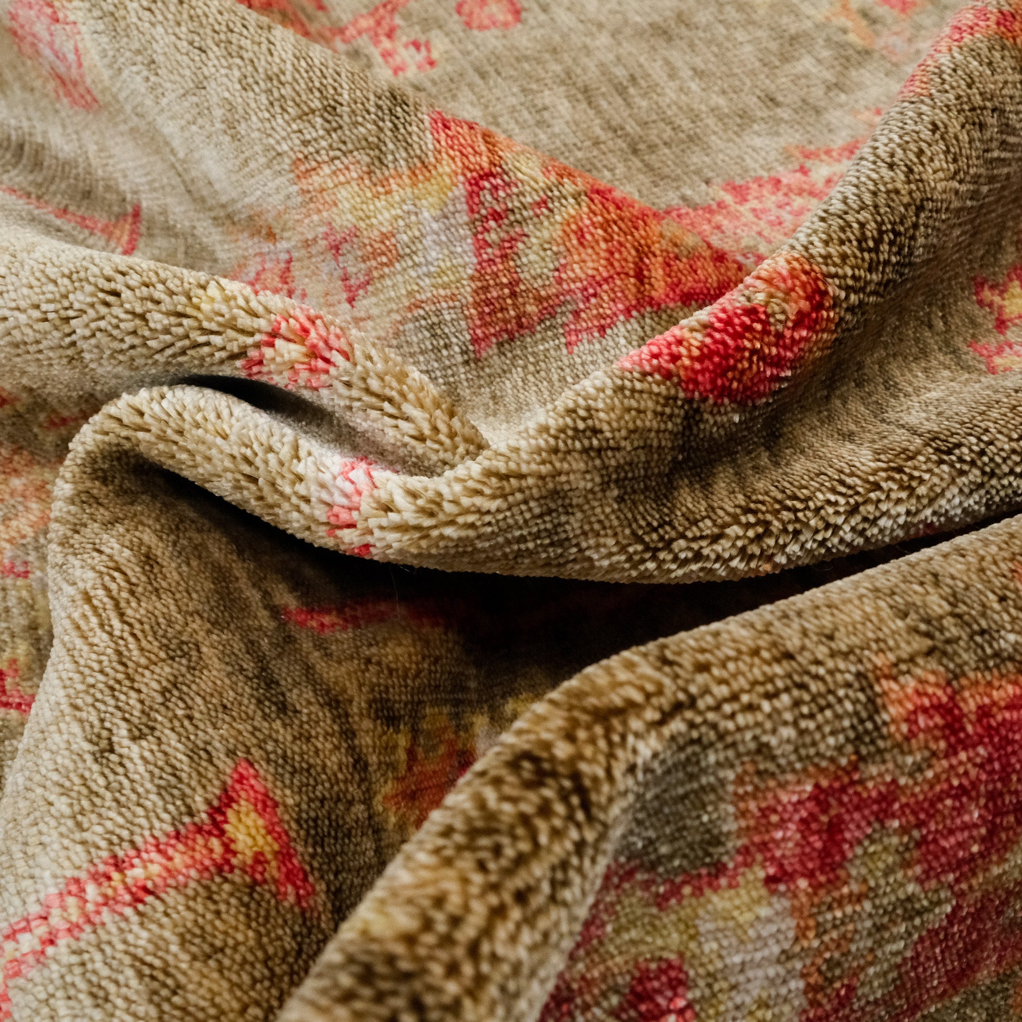 Zara Serisi Otantik Desenli Tezgah Dokuma Halı