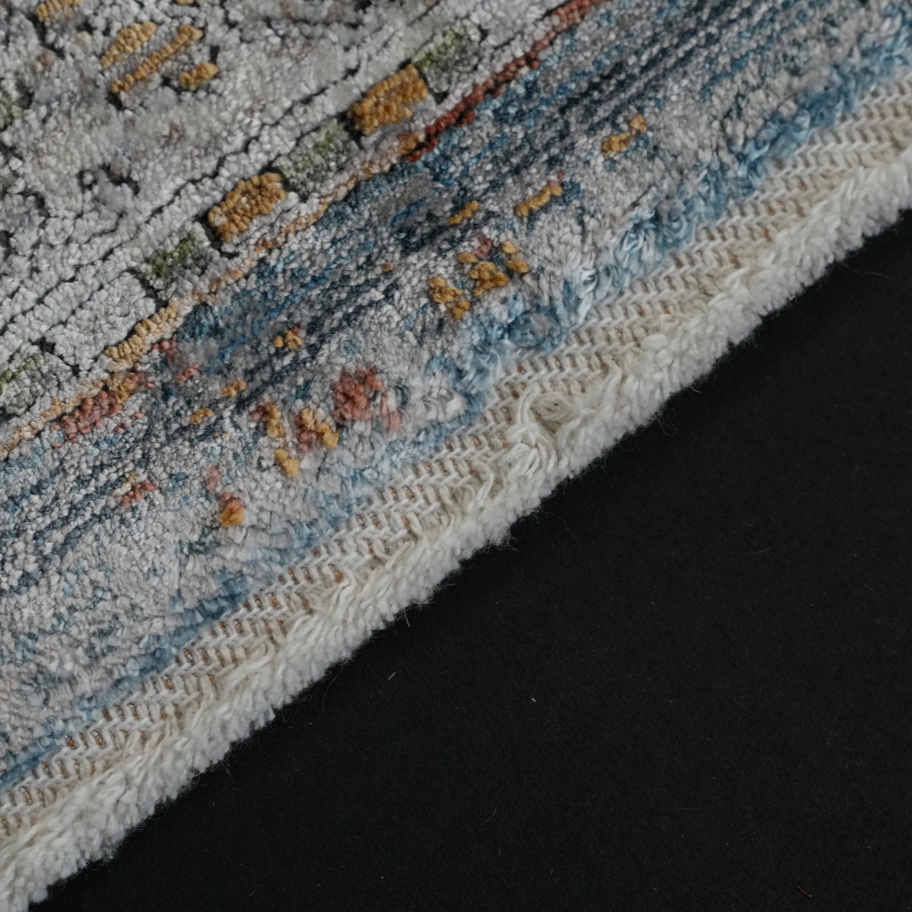 Çiçek Desenli Makine Dokuma Halı