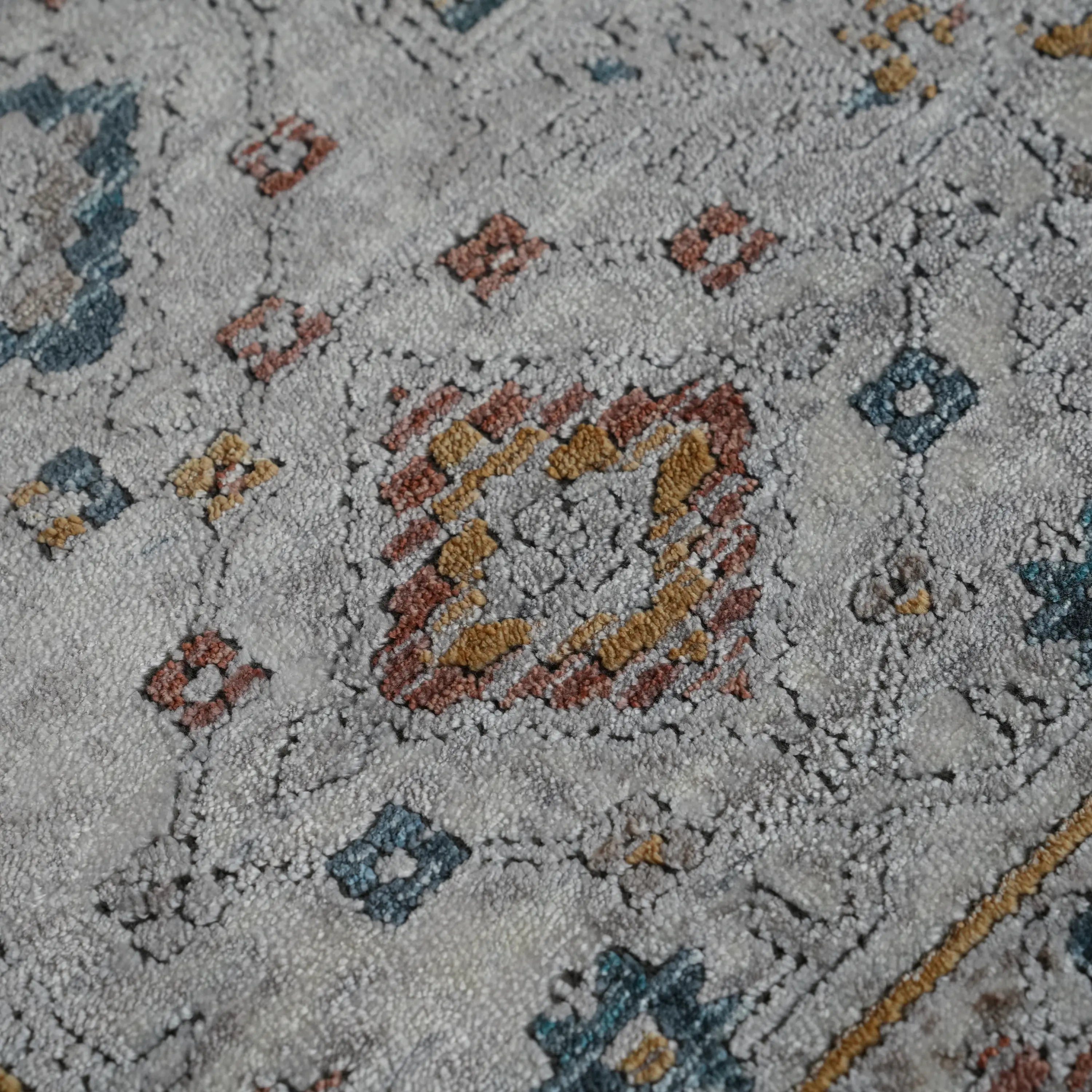 Çiçek Desenli Makine Dokuma Halı