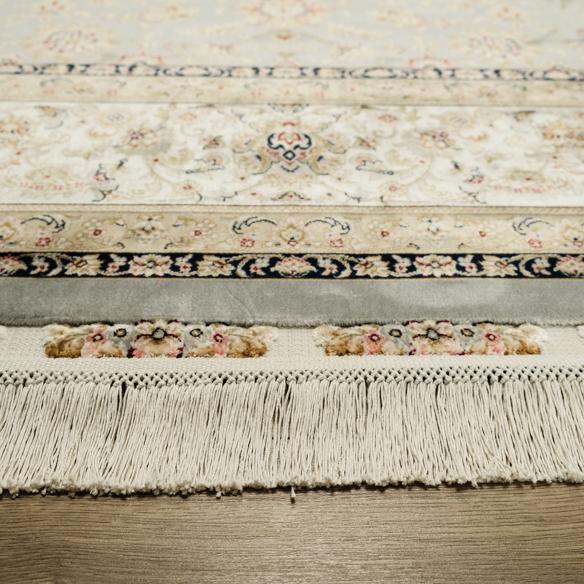 İsfahan Oushak Design Machine Woven Carpet