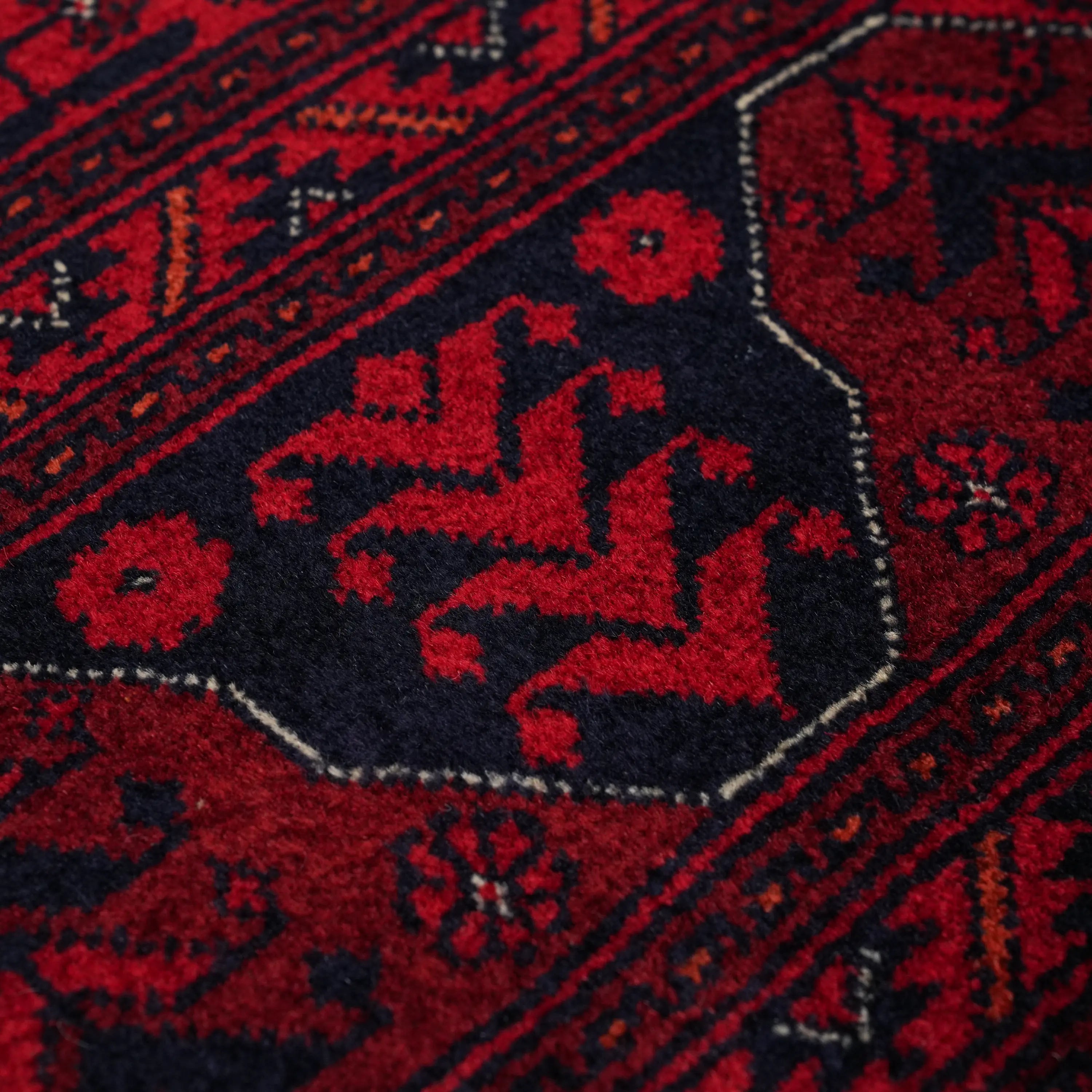 El Dokuma Afgan Desenli Bordo Yün Bilicik Koridor Halısı