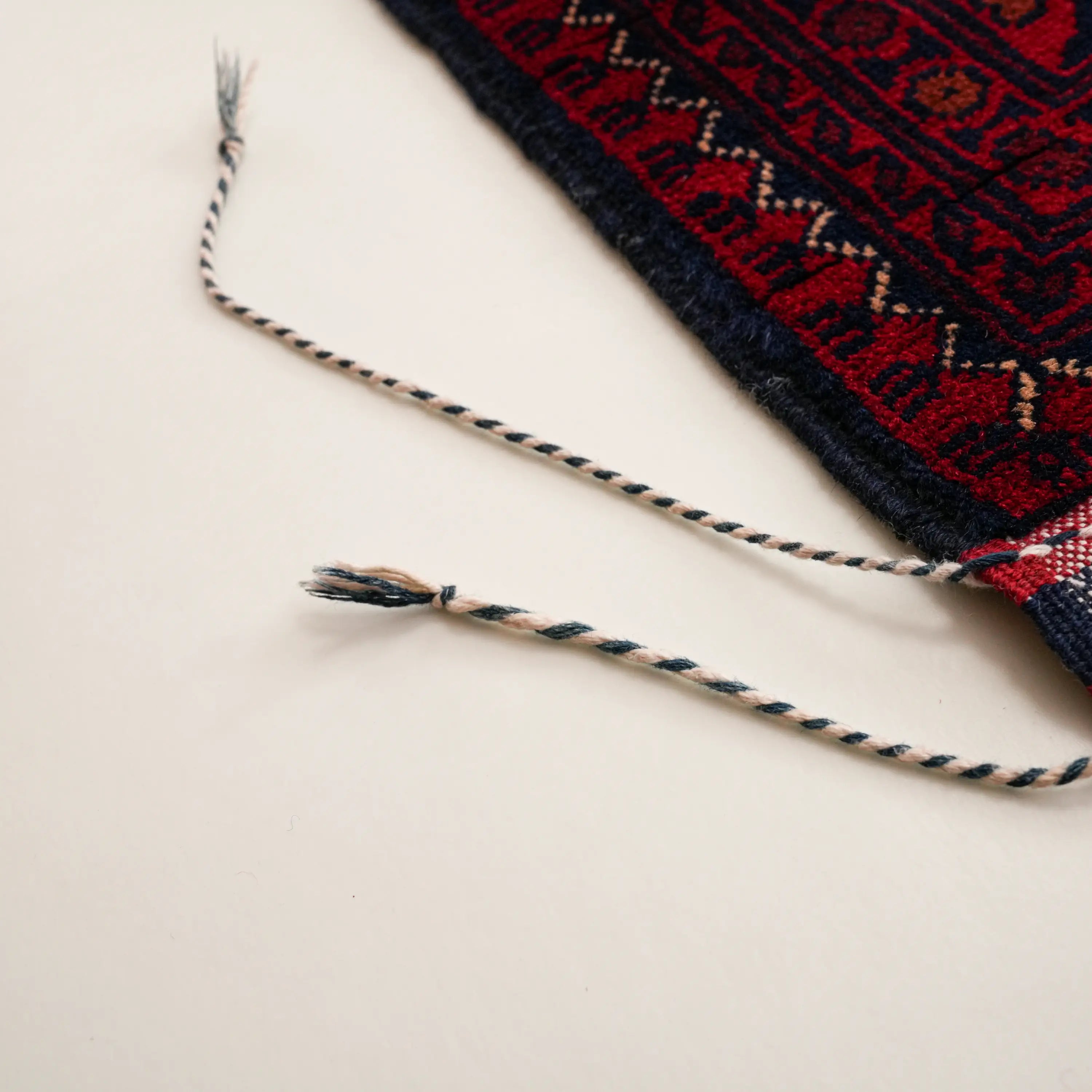 El Dokuma Afgan Desenli Bordo Yün Khamyap Halı