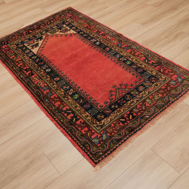 El Dokuma Anadolu Desenli Keçi Muhsine Kırmızı Kök Boya Halı, 117x192 cm — Halıcızade