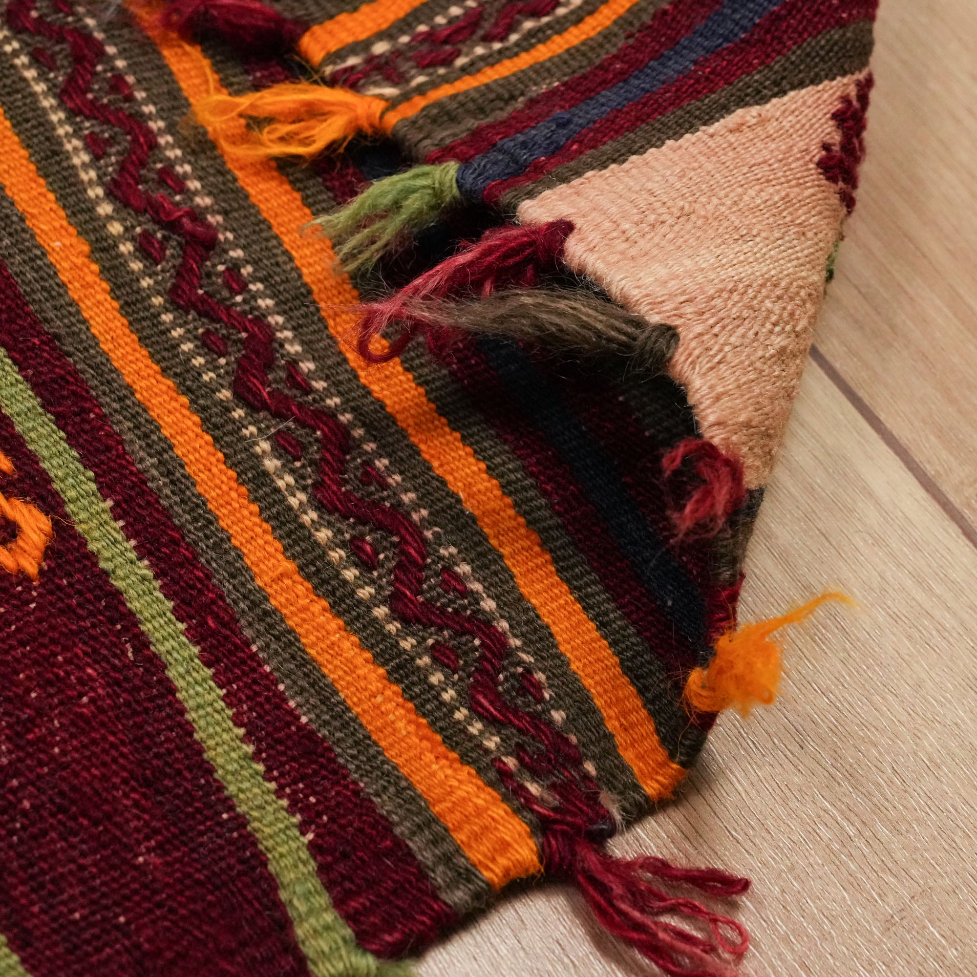 El Dokuma Anadolu Desenli Rengarenk İnlice Konya Kilimi