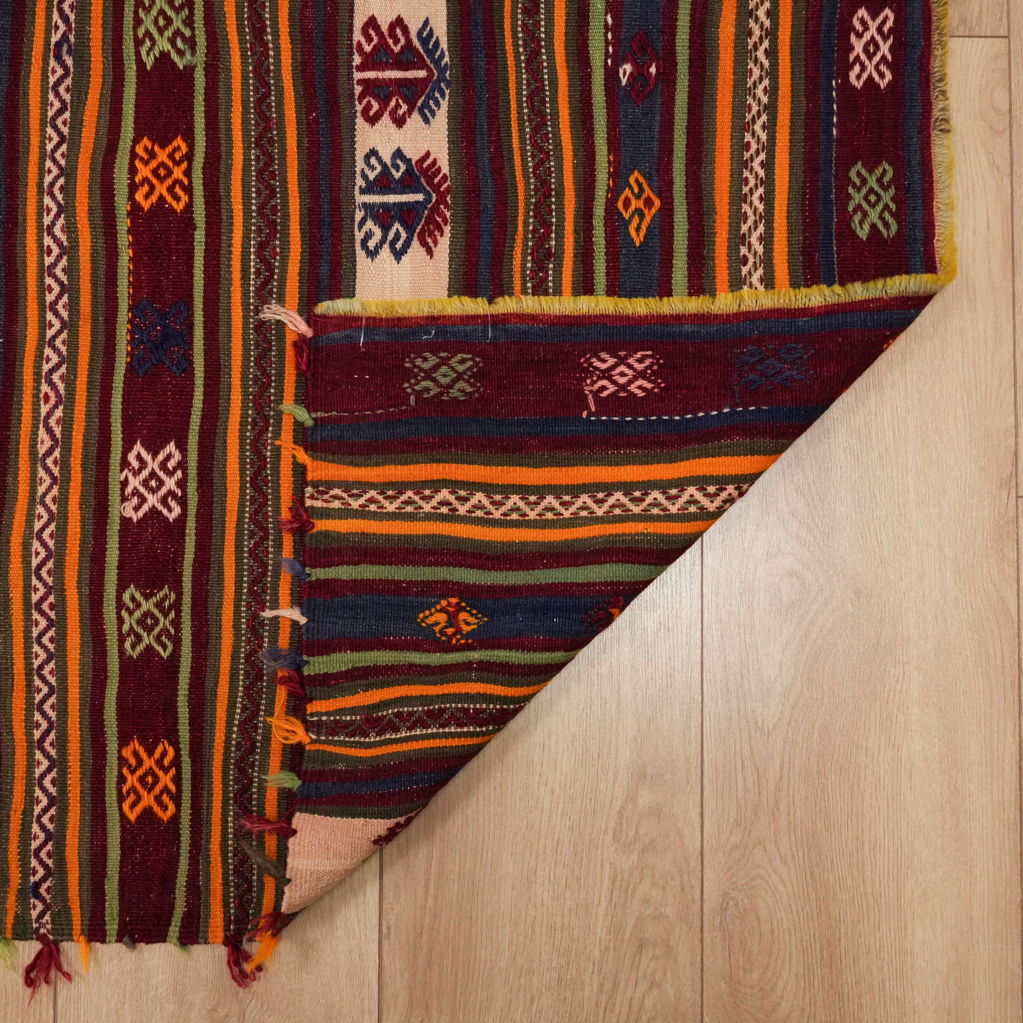 El Dokuma Anadolu Desenli Rengarenk İnlice Konya Kilimi