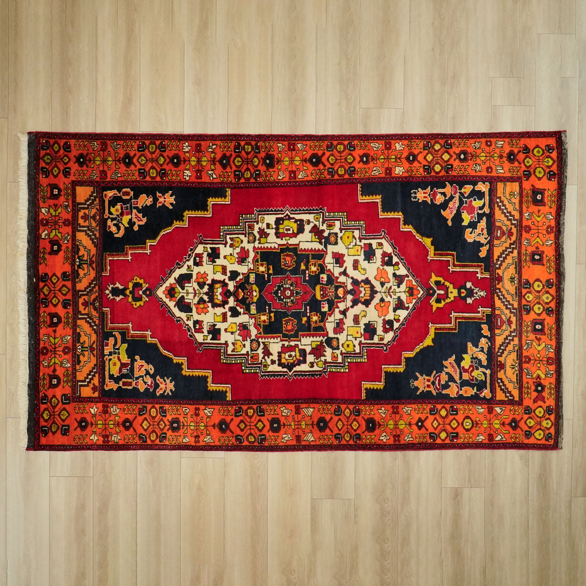 El Dokuma Anadolu Desenli Rengarenk Niğde Halısı