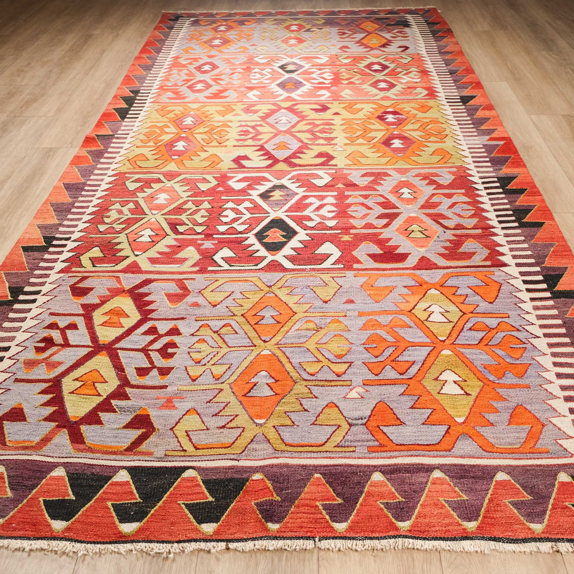 El Dokuma Anadolu Desenli Rengarenk Sivrihisar Yün Kilim