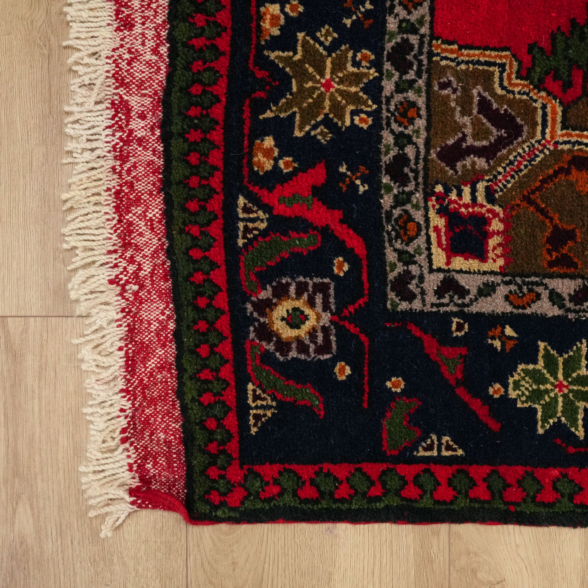 Konya Işıklar Sandık Yenisi 50 Yaş El Dokuma Yün Halı