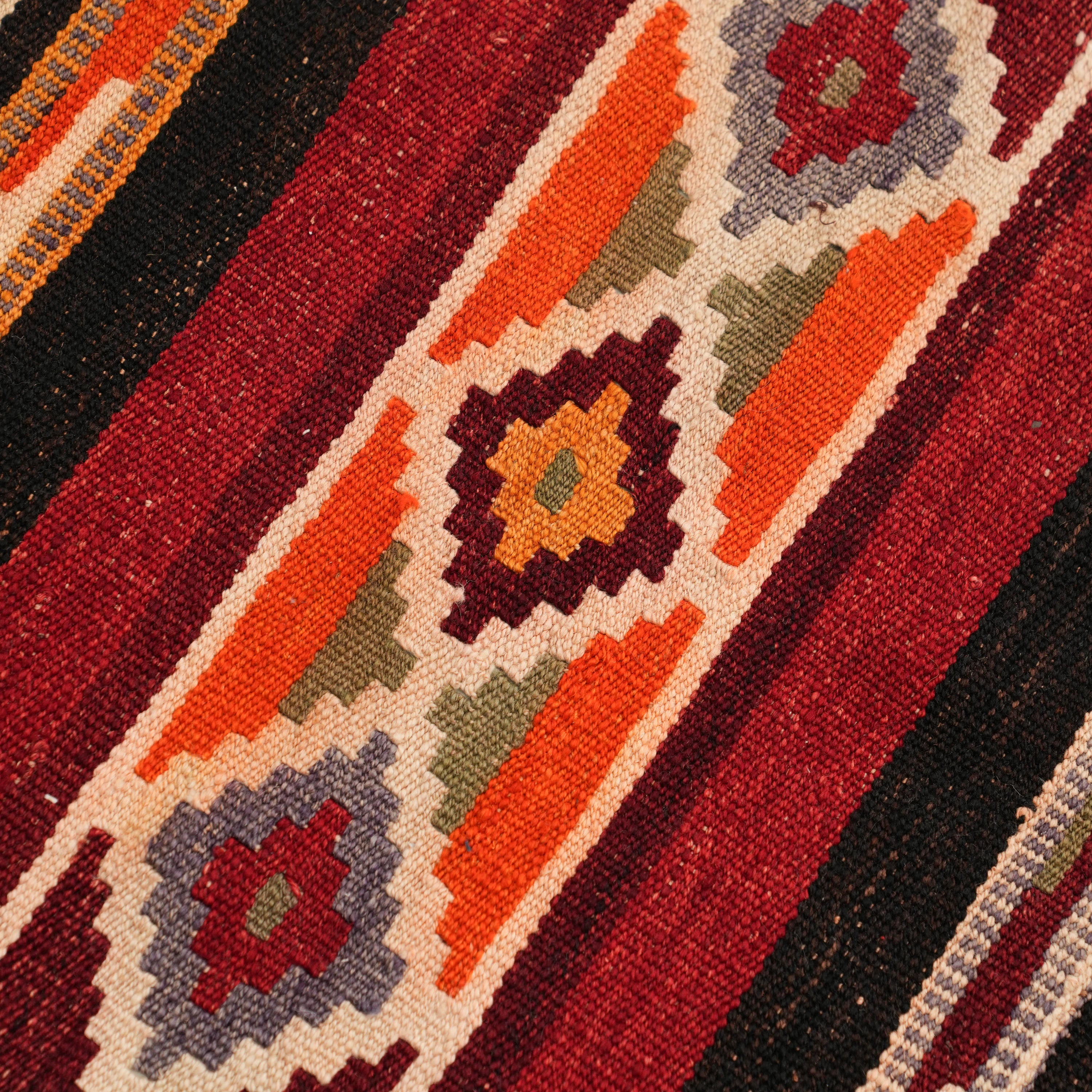 El Dokuma Anadolu Desenli Rengarenk Yün Kilim