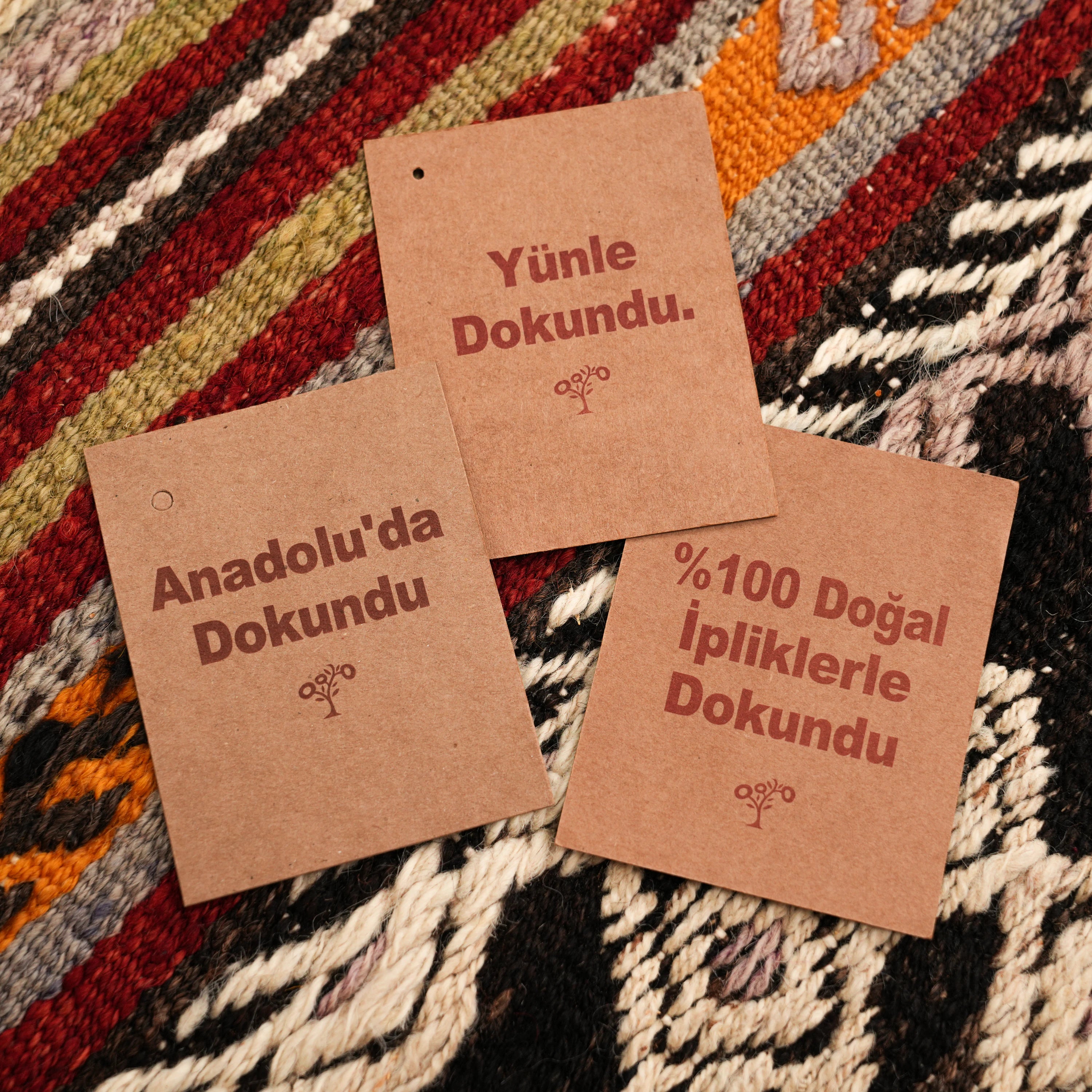 El Dokuma Anadolu Desenli Sandık Eskisi Rengarenk Yün Cicim Kilim