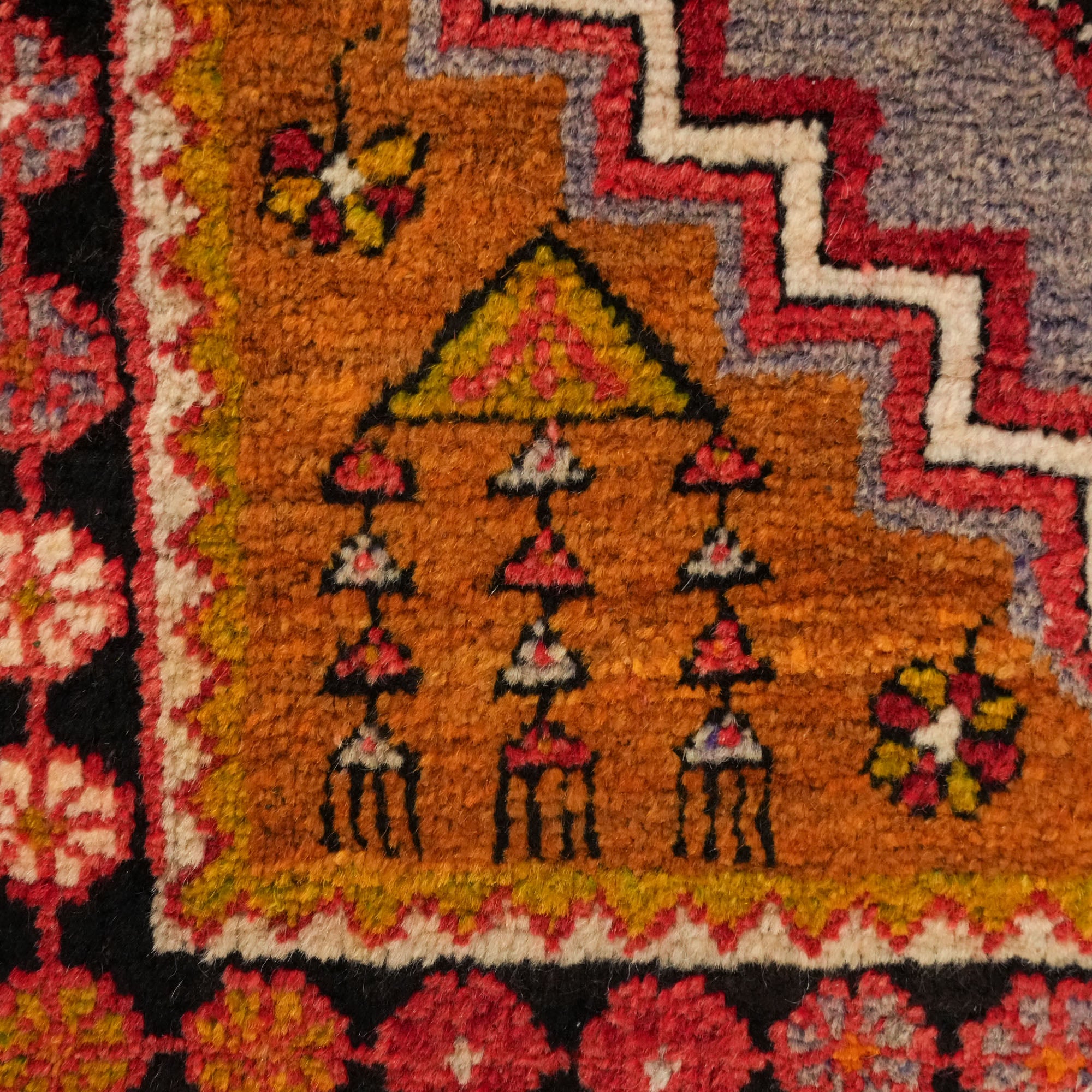 Ortaköy Sandık Eskisi 70 Yaş Kirmen El Dokuma Halı