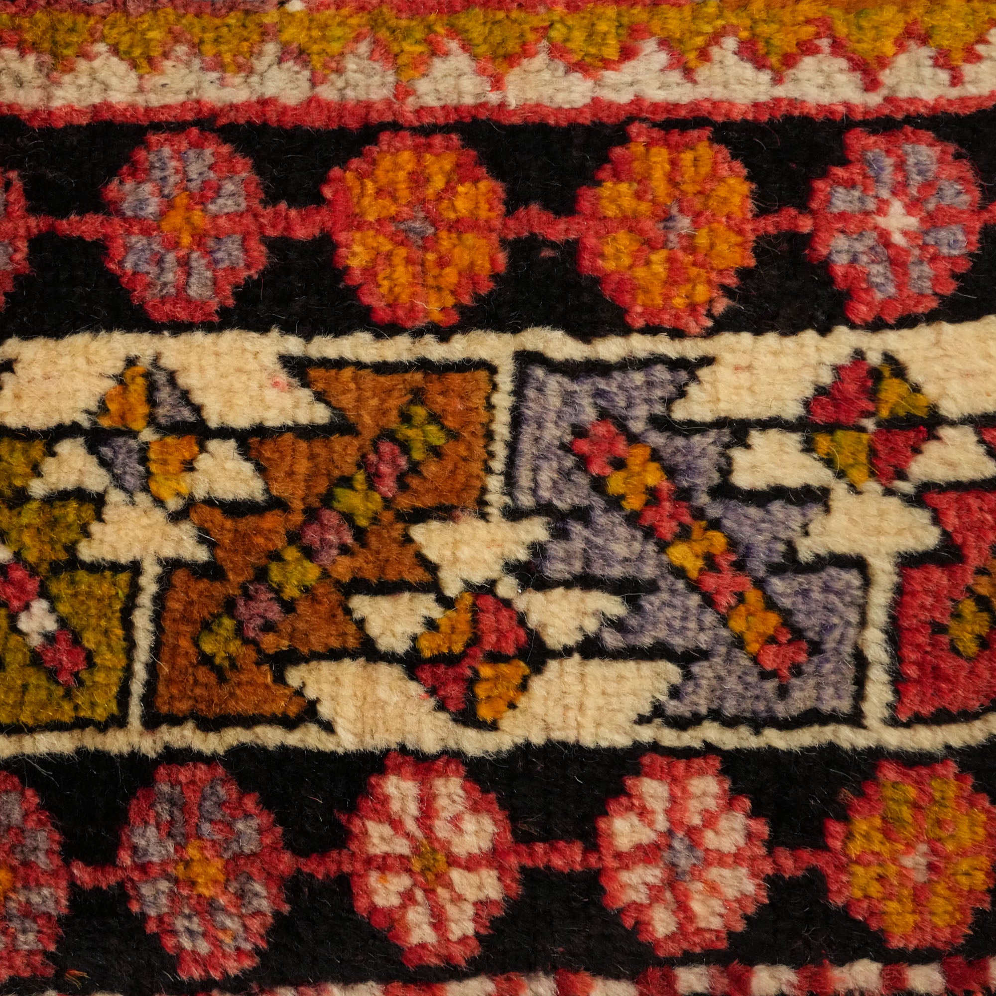 Ortaköy Sandık Eskisi 70 Yaş Kirmen El Dokuma Halı