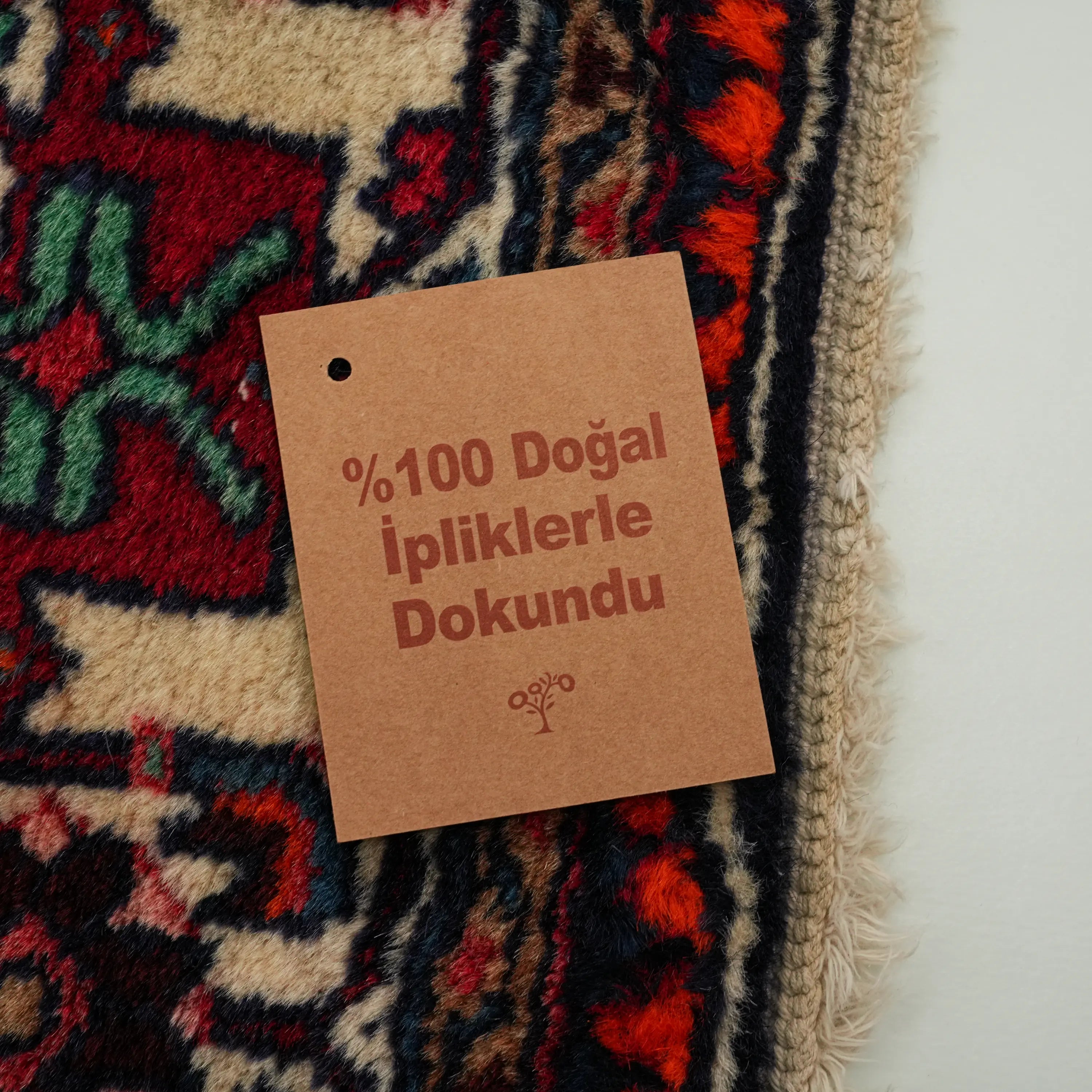 El Dokuma Anadolu Desenli Yün Sandık Eskisi Bicar Halısı