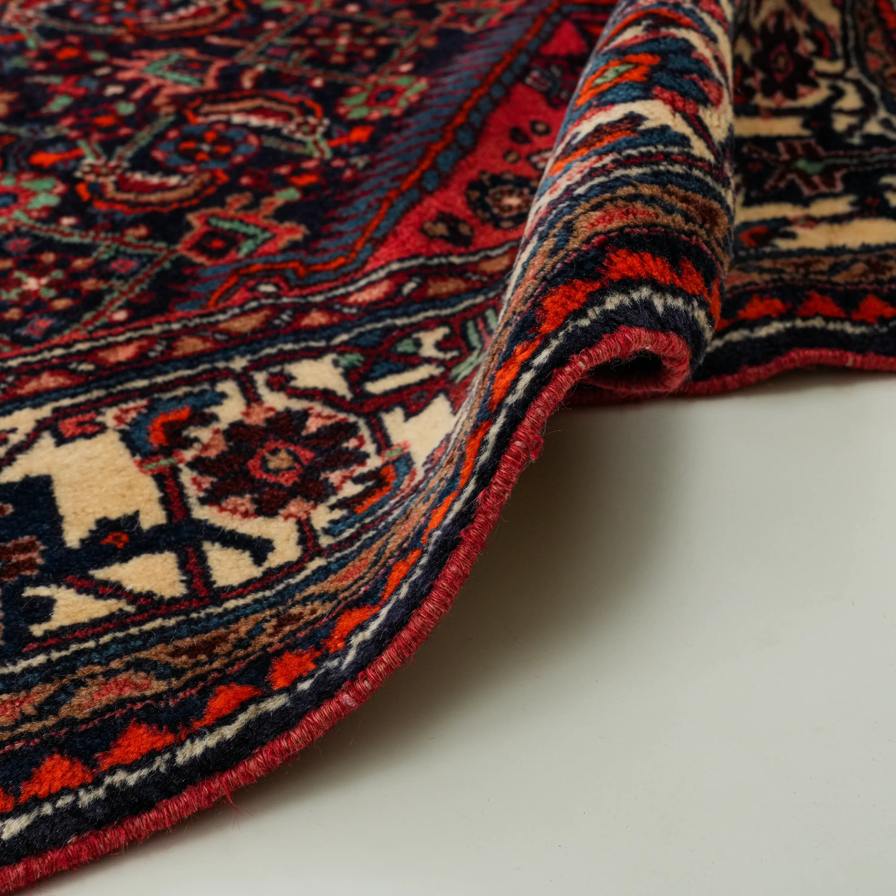 El Dokuma Anadolu Desenli Yün Sandık Eskisi Bicar Halısı