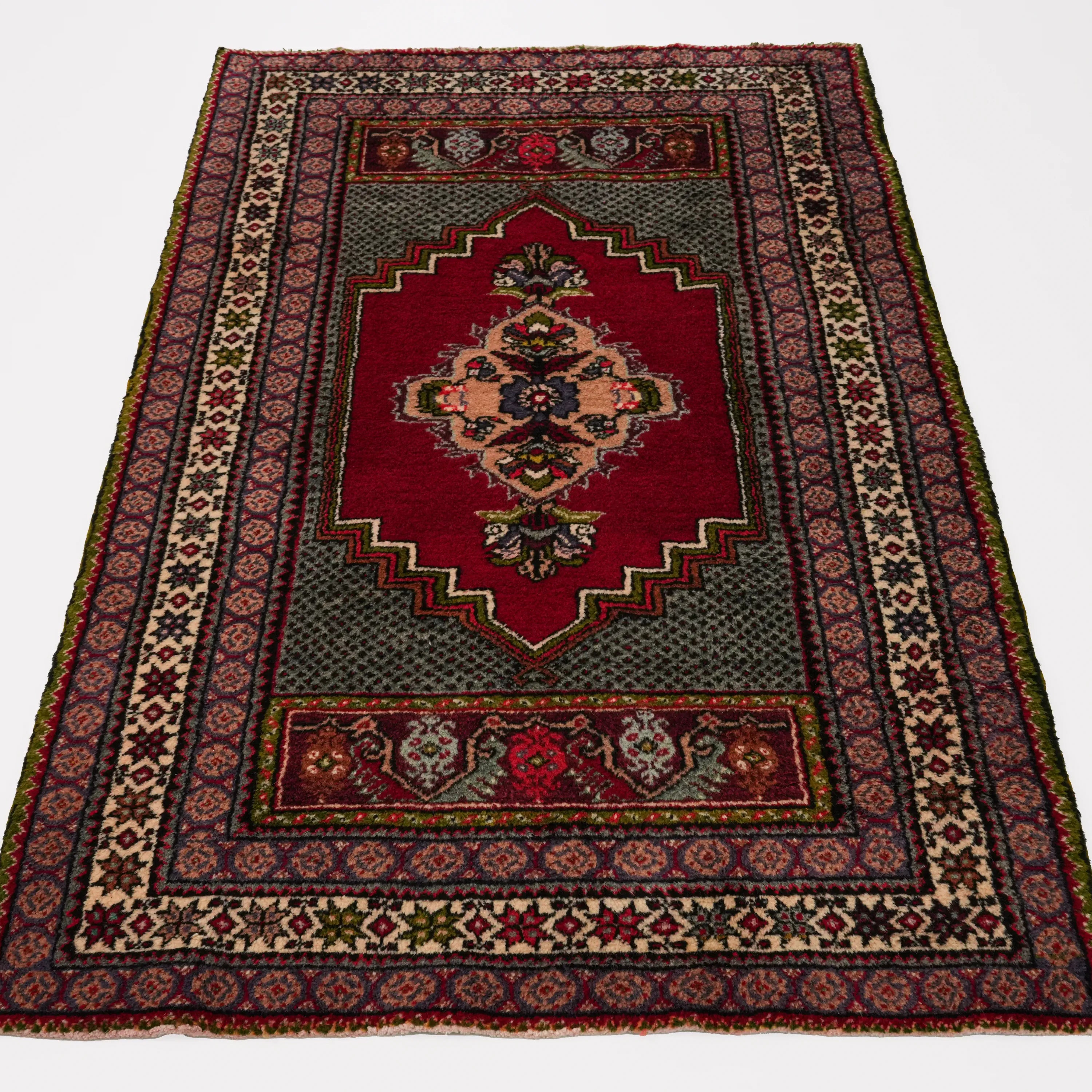 El Dokuma Anadolu Desenli +70 Yaş Kırmızı Yün Sandık Eskisi Kök Boyalı Kırşehir Halısı