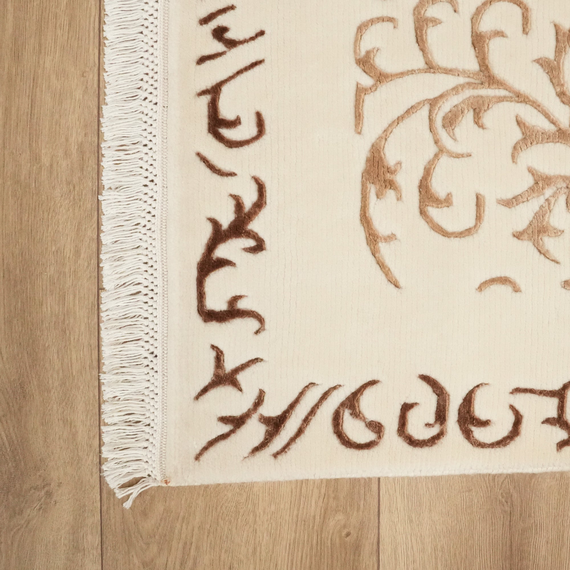 El Dokuma Çerçeve Desenli Krem Halı