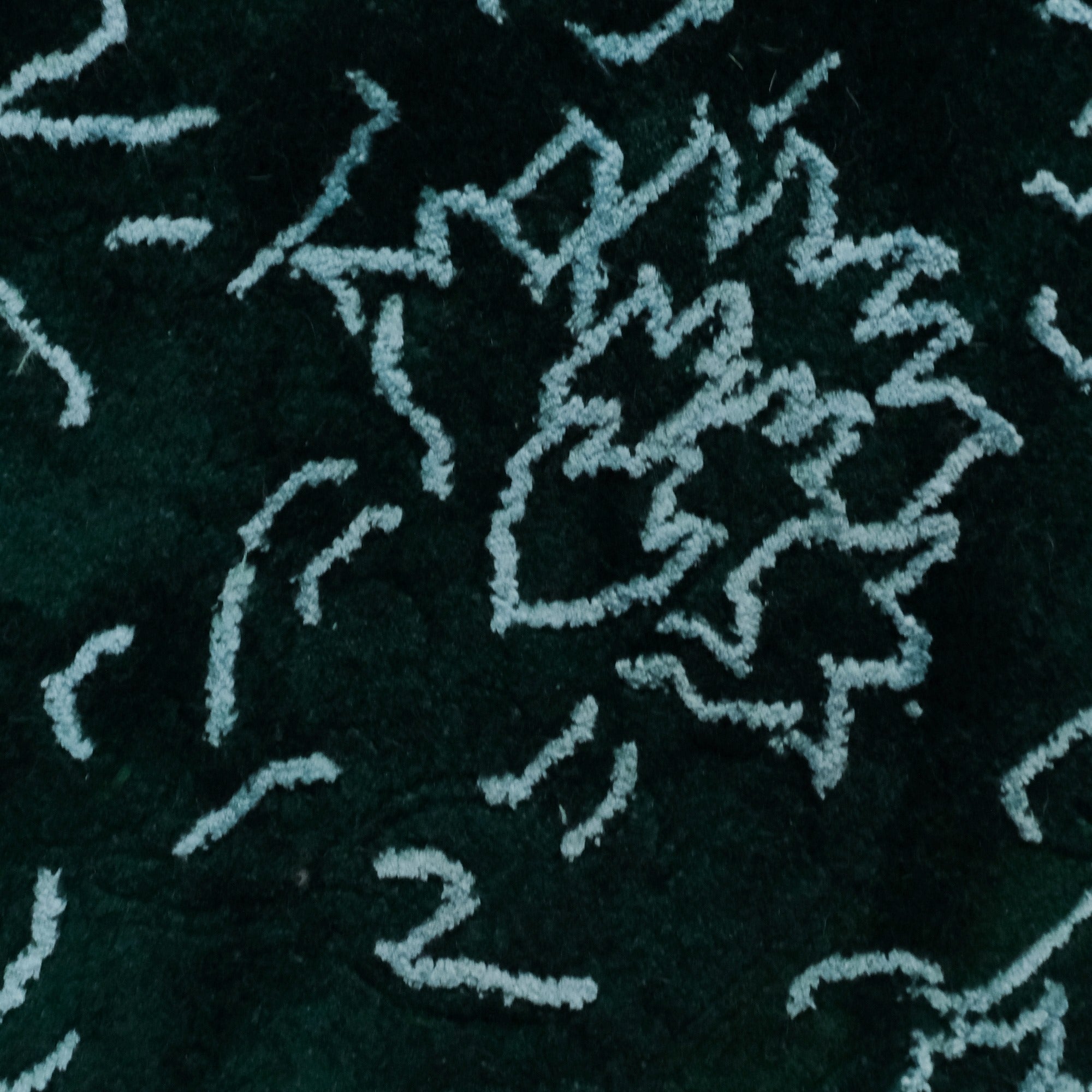 El Dokuma Çerçeve Desenli Yeşil Yün Halı