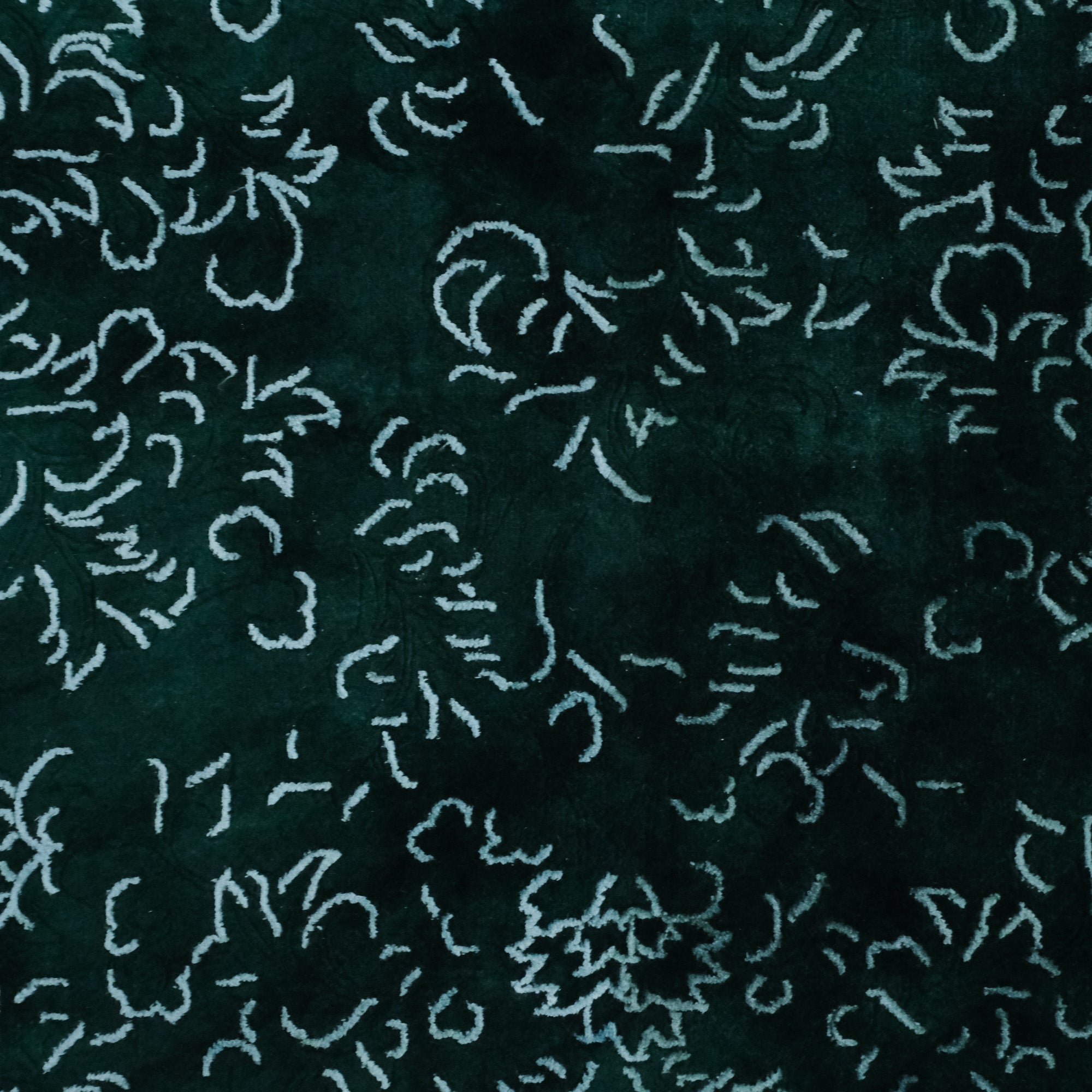 El Dokuma Çerçeve Desenli Yeşil Yün Halı