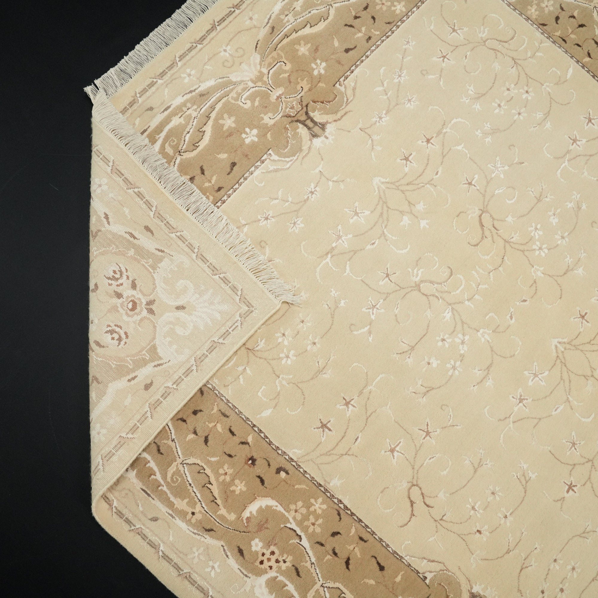 Hand Woven Frame Patterned Wool Cream Carpet