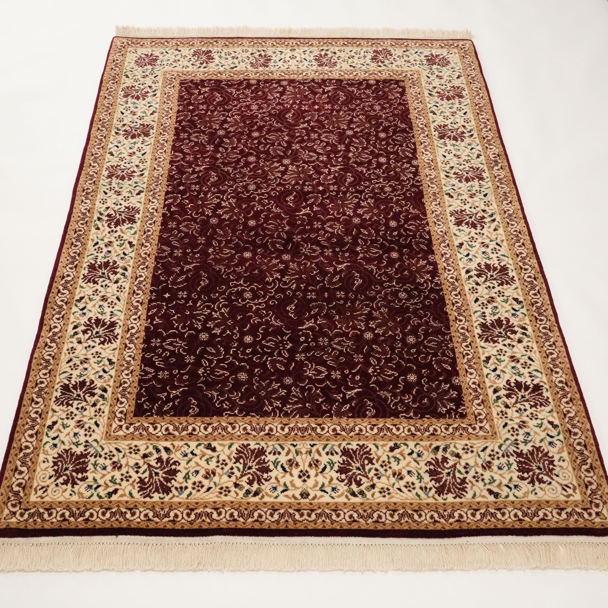 El Dokuma Çiçek Desenli Bordo Yün Halı