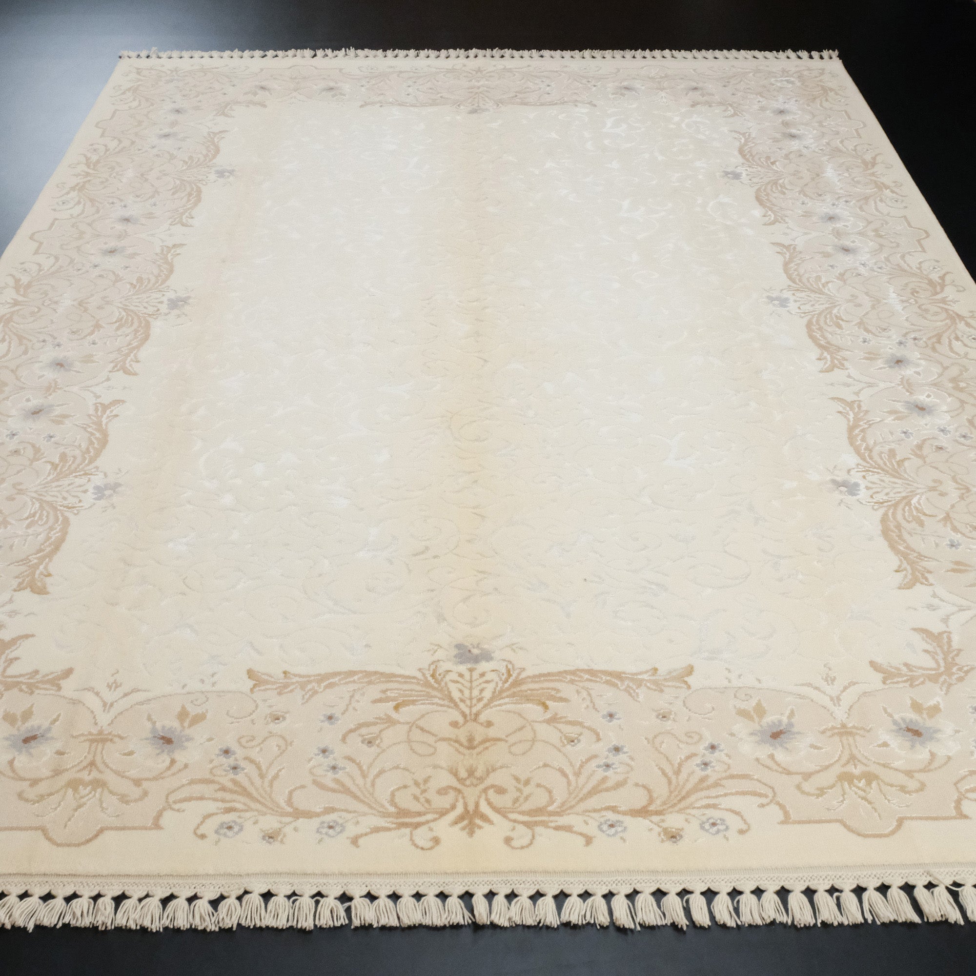 Hand Woven Flower Patterned Cream Viscose Classic Carpet