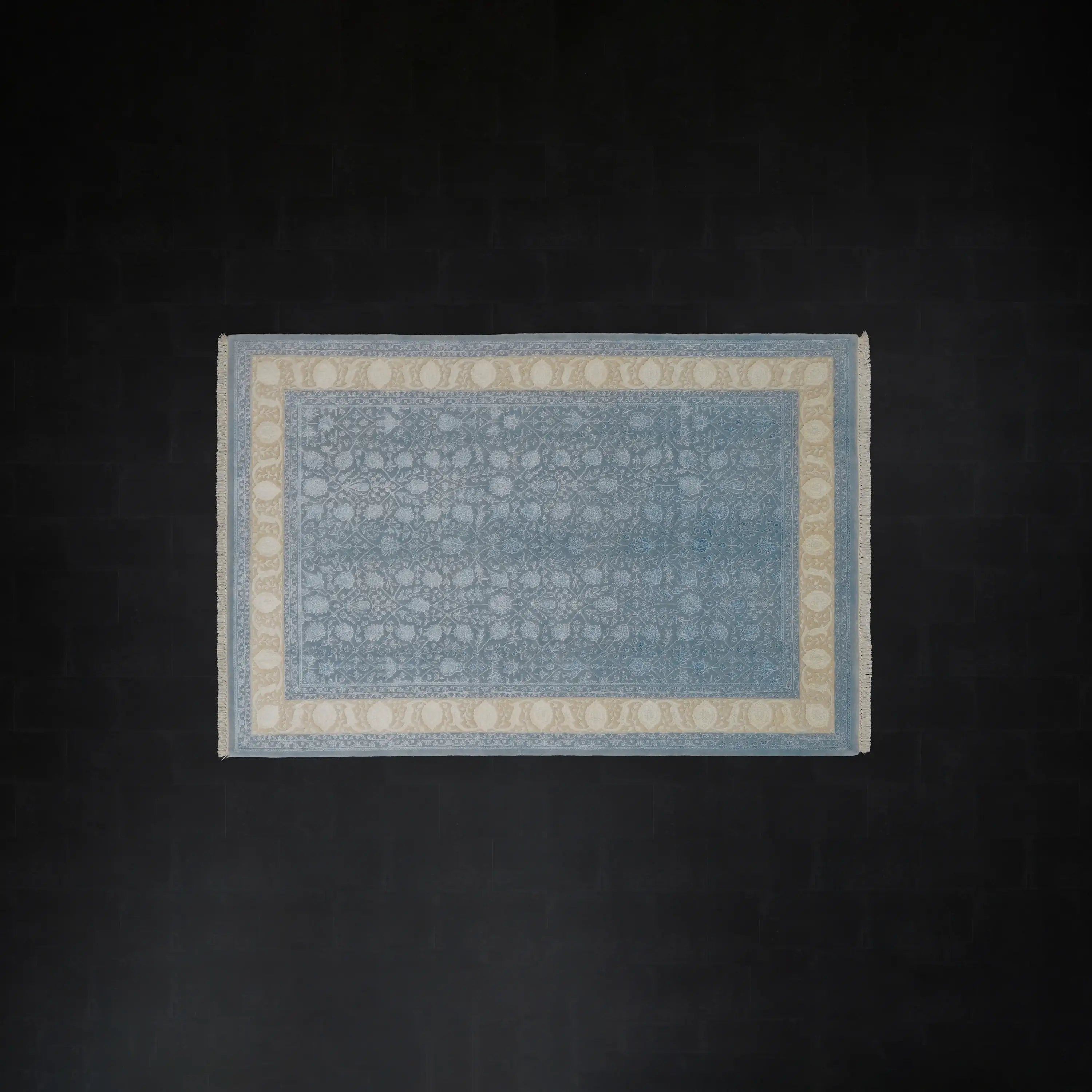 Safir Serisi El Dokuma Çiçek Desenli Mavi Yün Halı