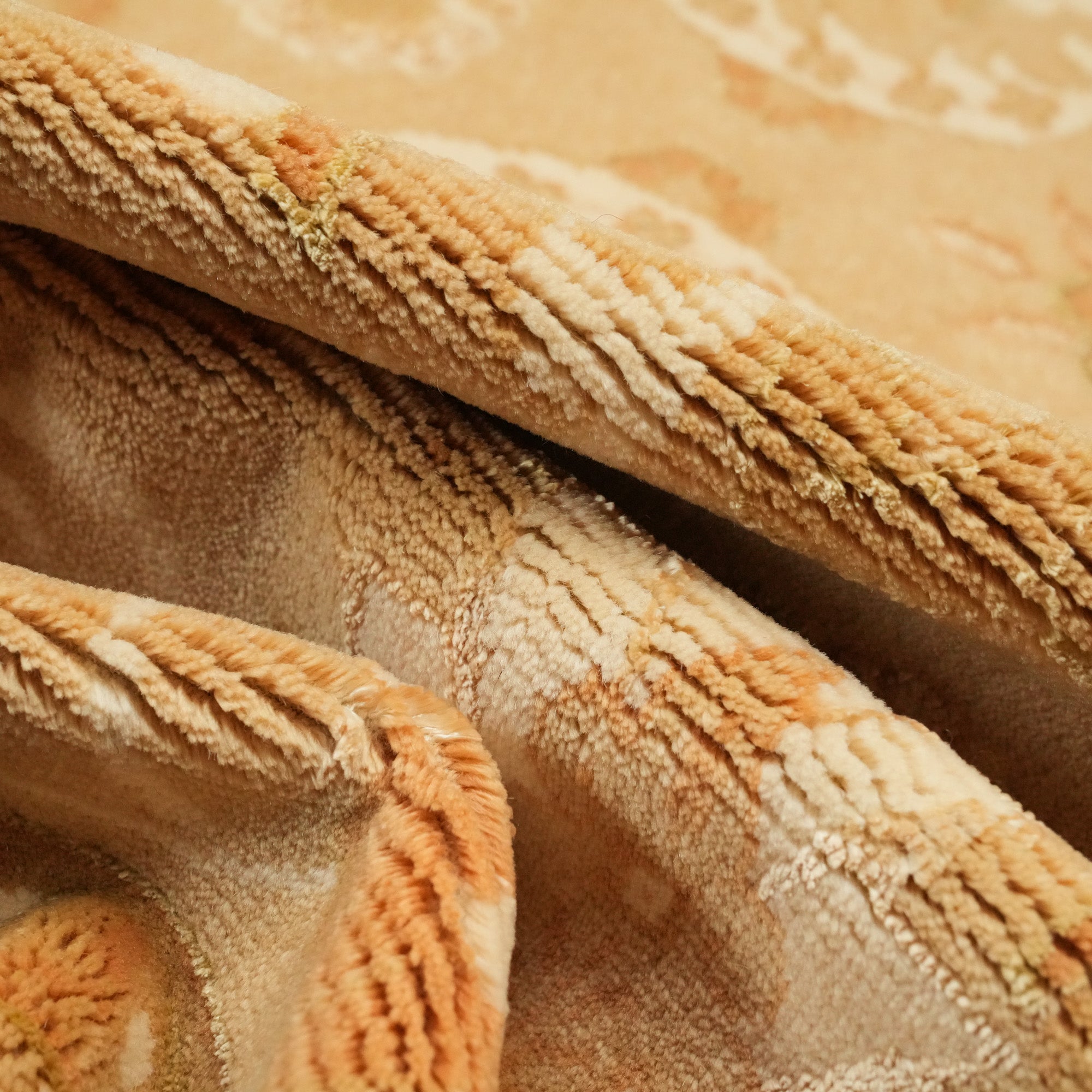 Hand Woven Floral Patterned Wool Silk Cream Carpet