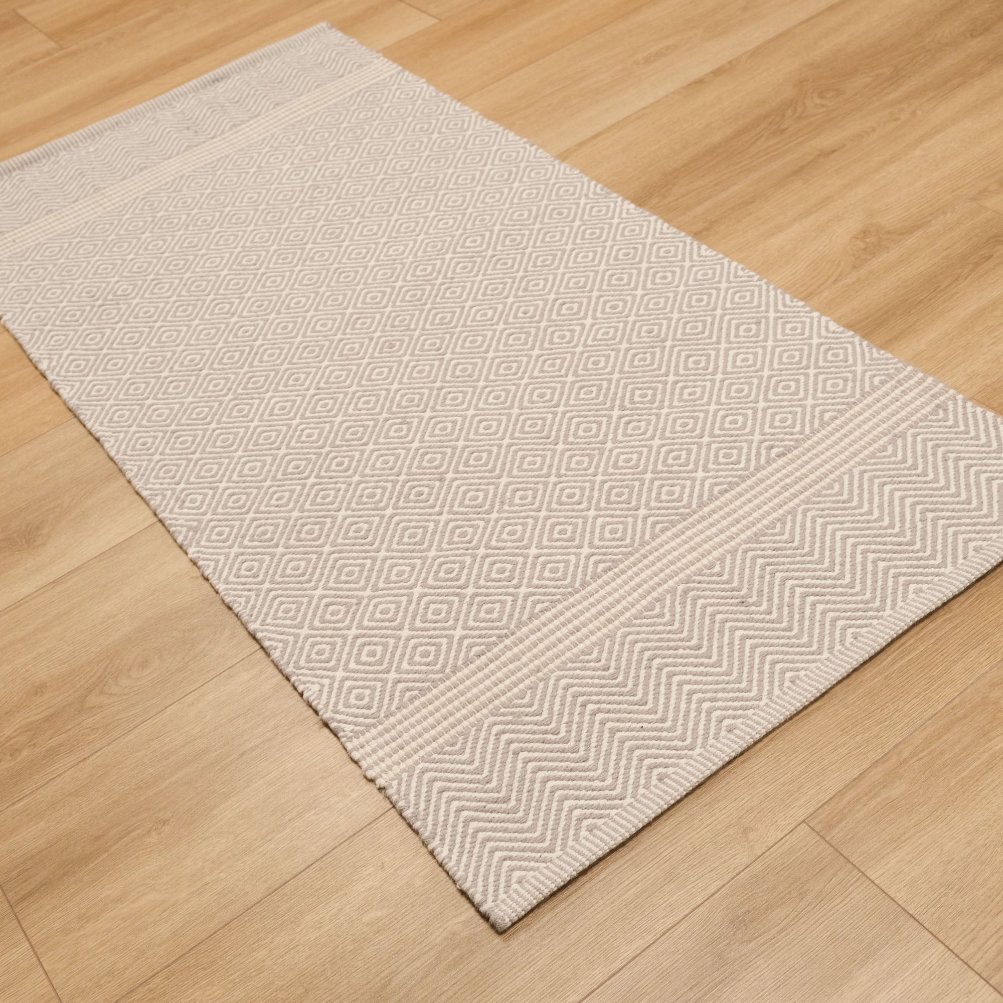 El Dokuma Geometrik Desenli Gri Kilim